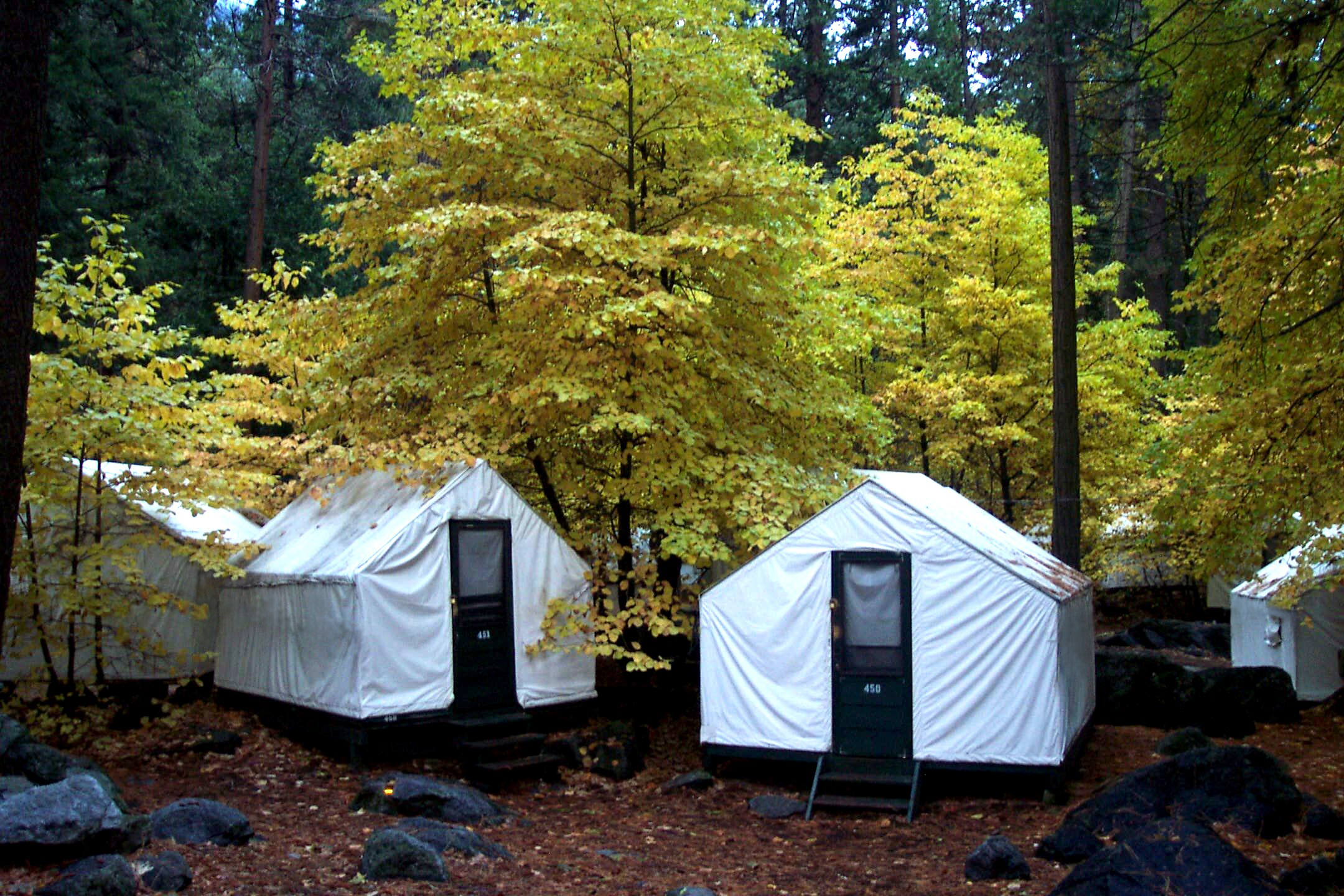 C_KH_CV Canvas Tent Fall - Photo KH.jpg