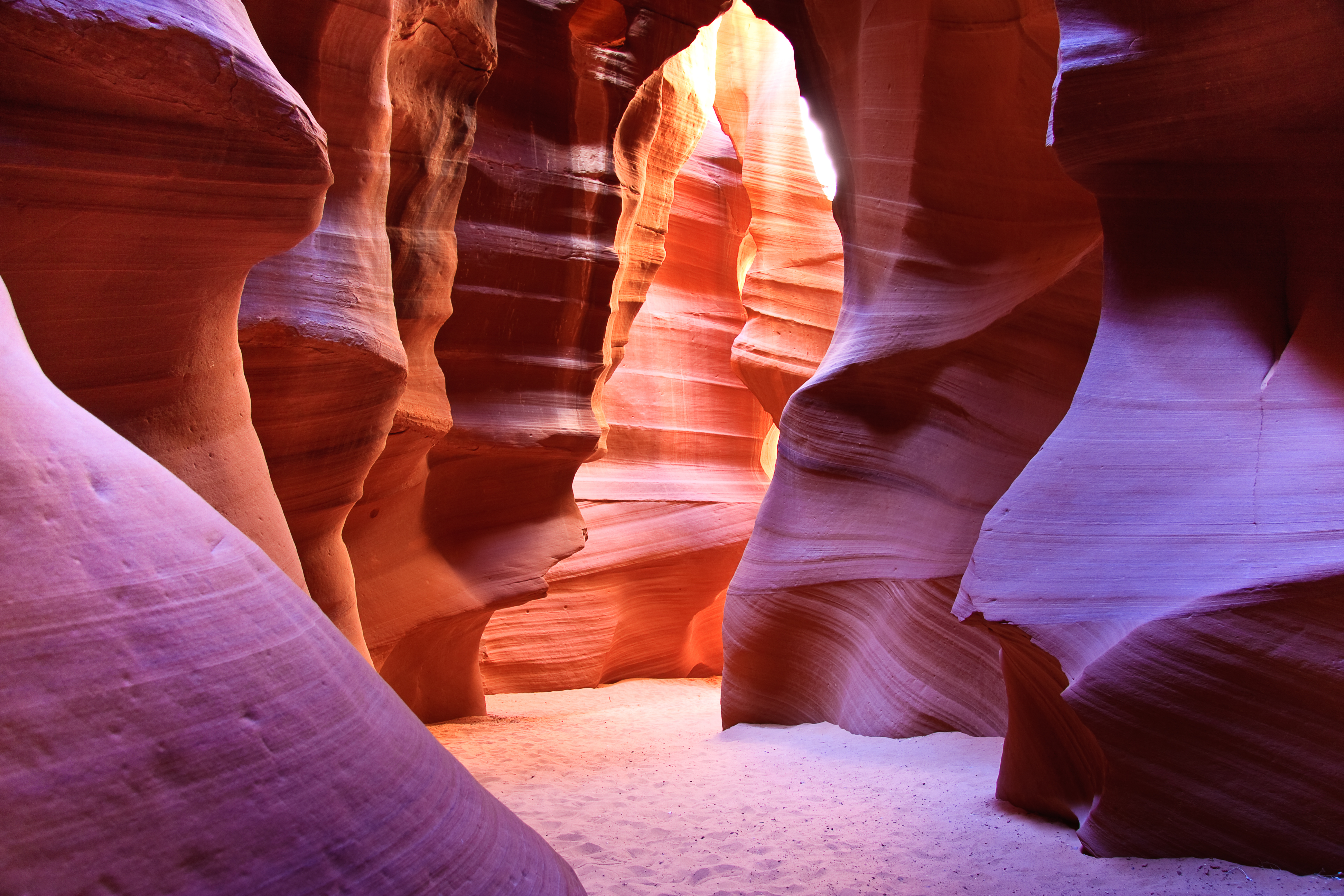 Antelope Canyon_48033316.jpg