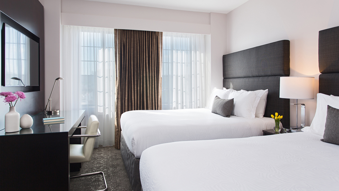 guestroom-city-view-qq-8538-688690a5.jpg
