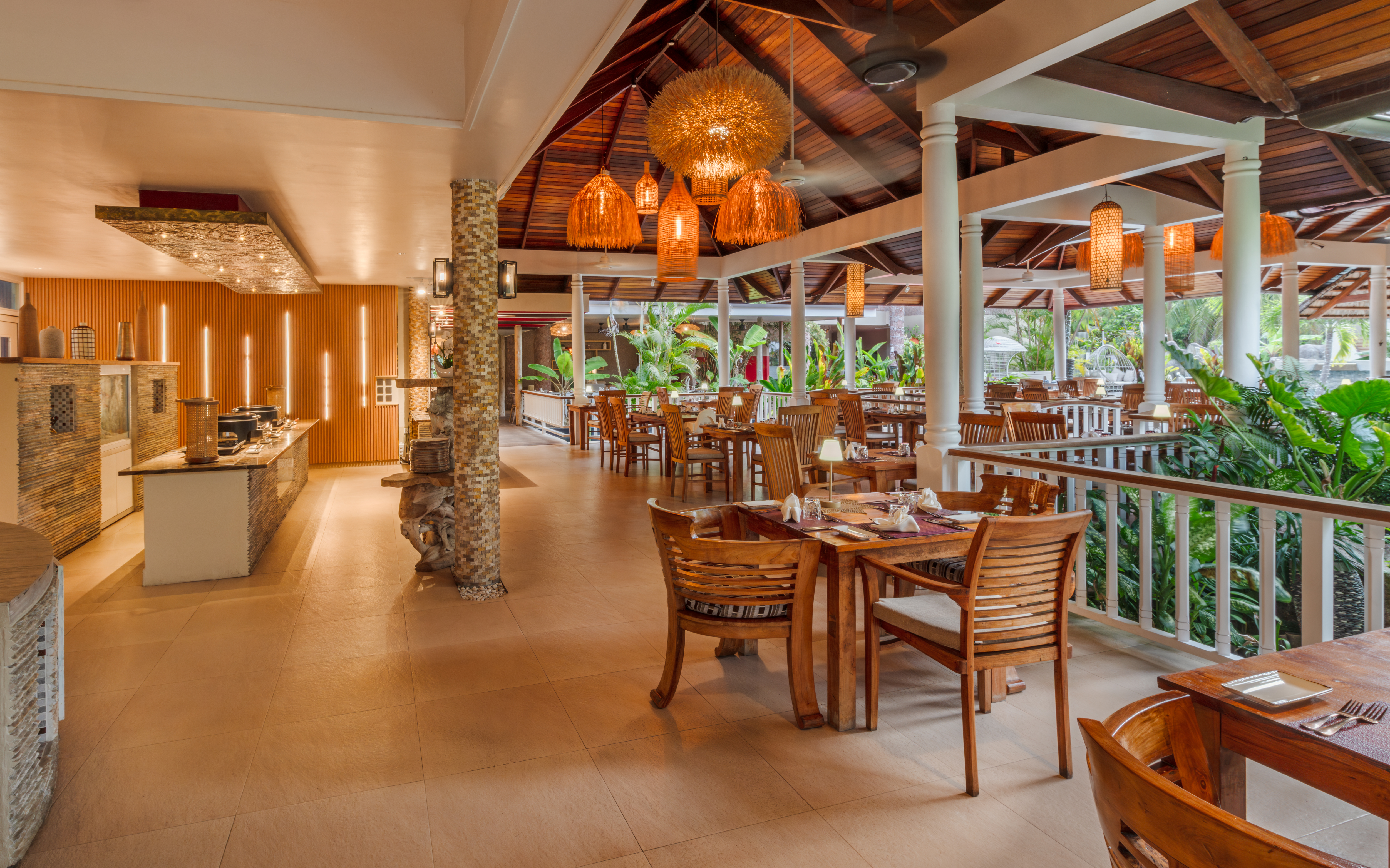 Masonstravel Le Duc De Praslin Le Dauphin Restaurant