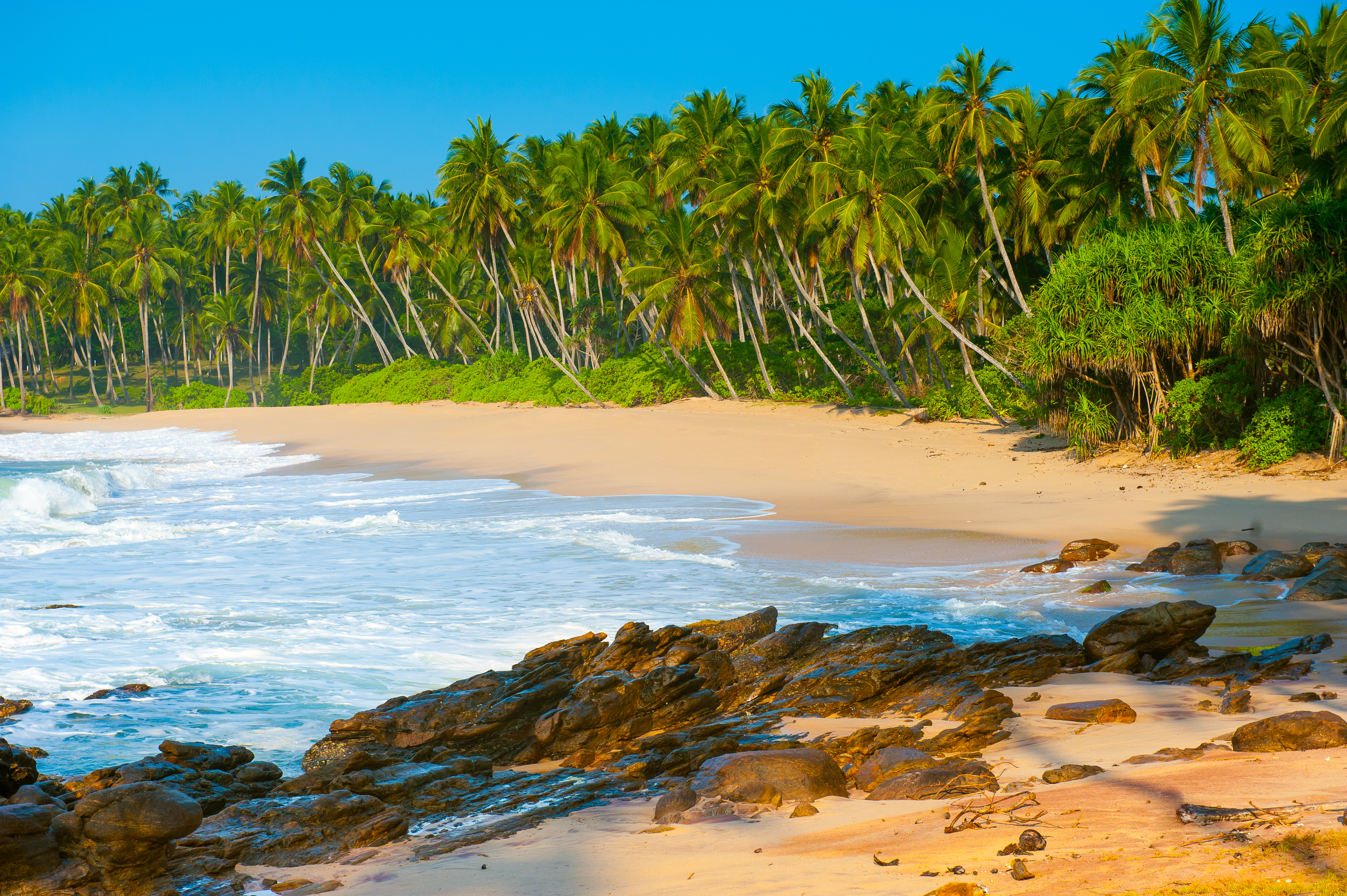 Shutterstock 111592046 (Tropical Beach Near Tangalle, Sri Lanka. Stones At Foreground)