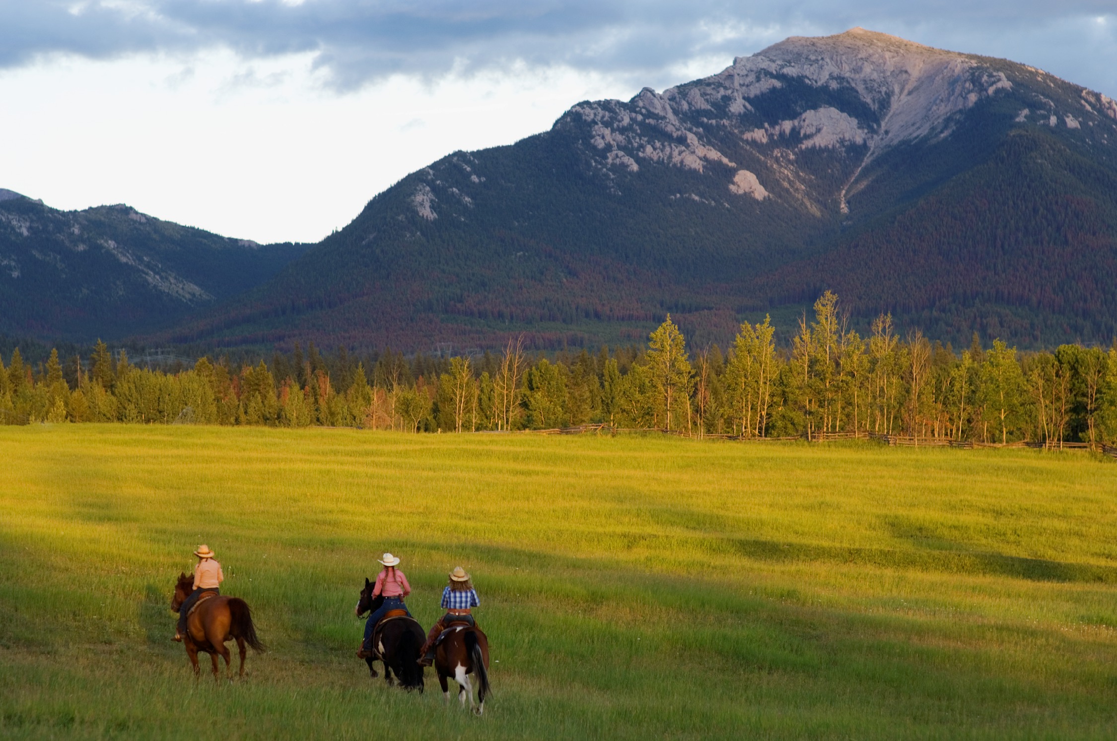 Echo Valley Ranch and Spa, horseback riding, cowgirls, group.jpg