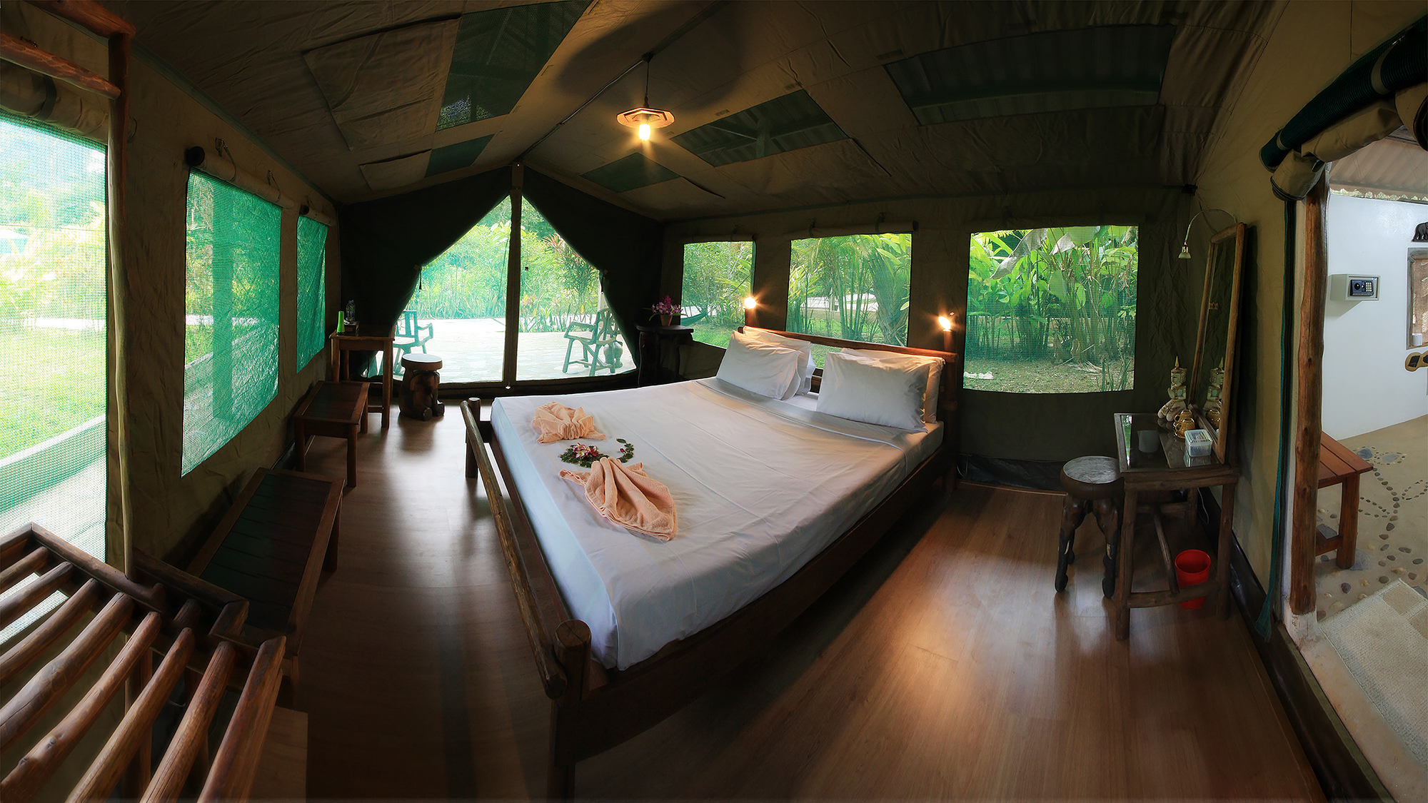 ElephantHills-Maincamp (3).jpg