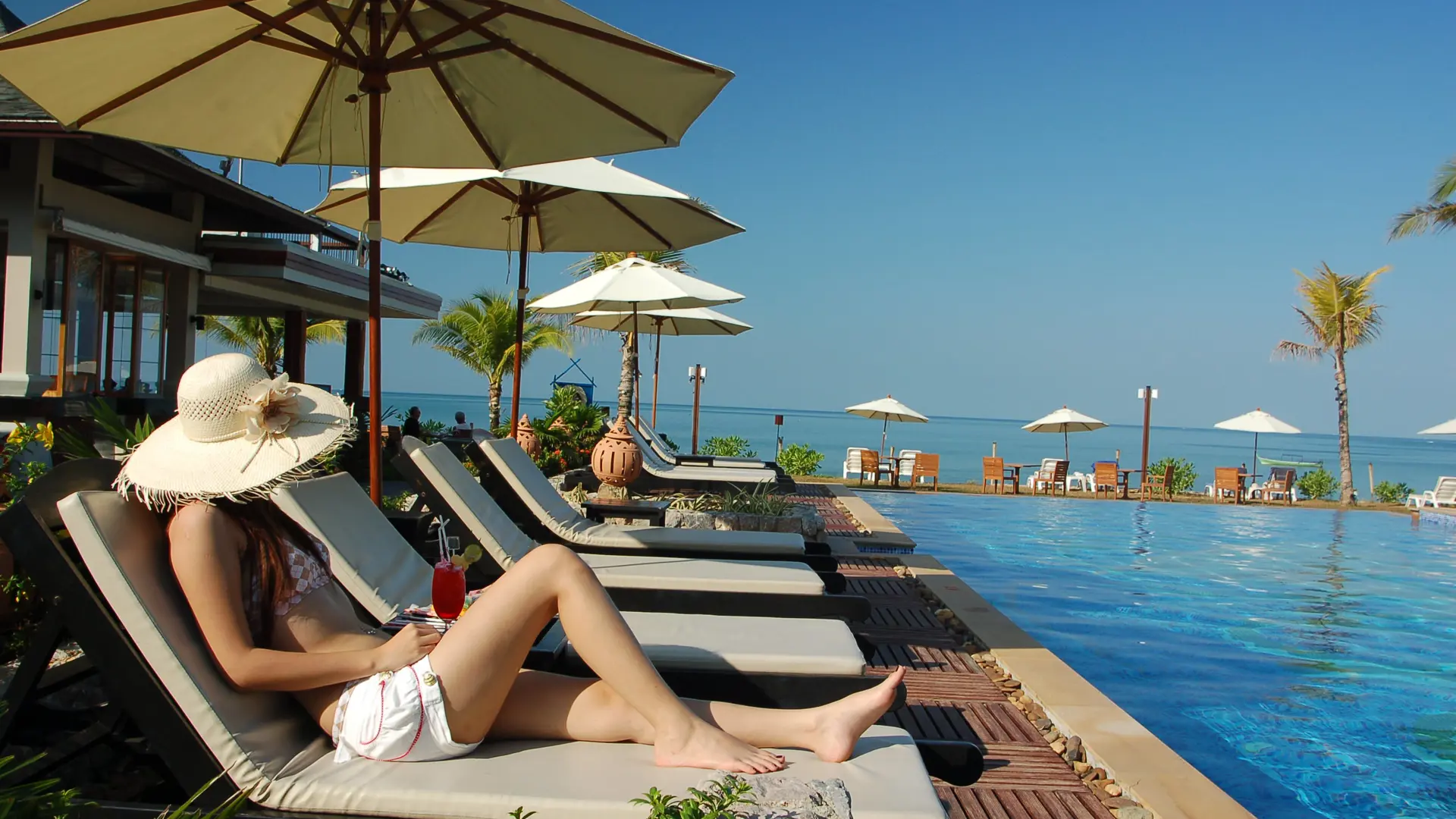 Pool-003.JPG