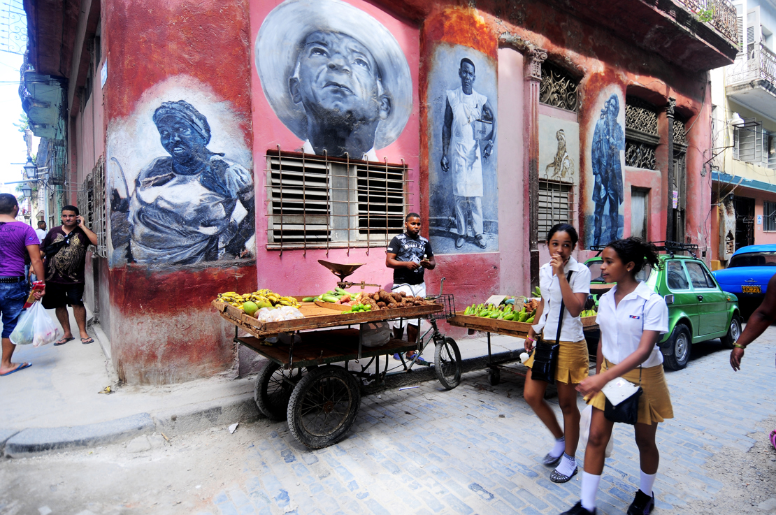 shutterstock_177256727 schoolgirls in havanna.jpg