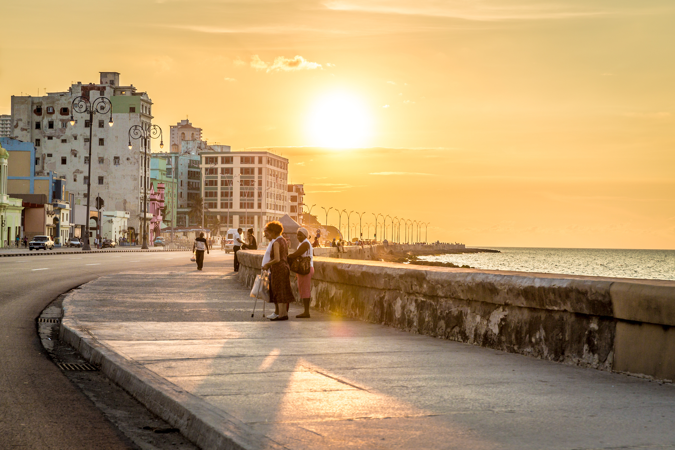 shutterstock_325008767 El Malecon sunset.jpg