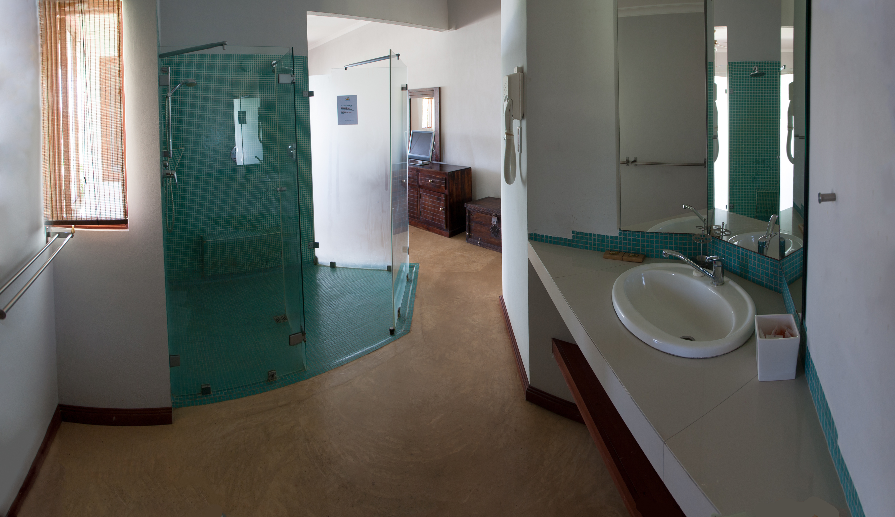 Anse soleil beachcomber-Premier Rooms Bathroom.jpg