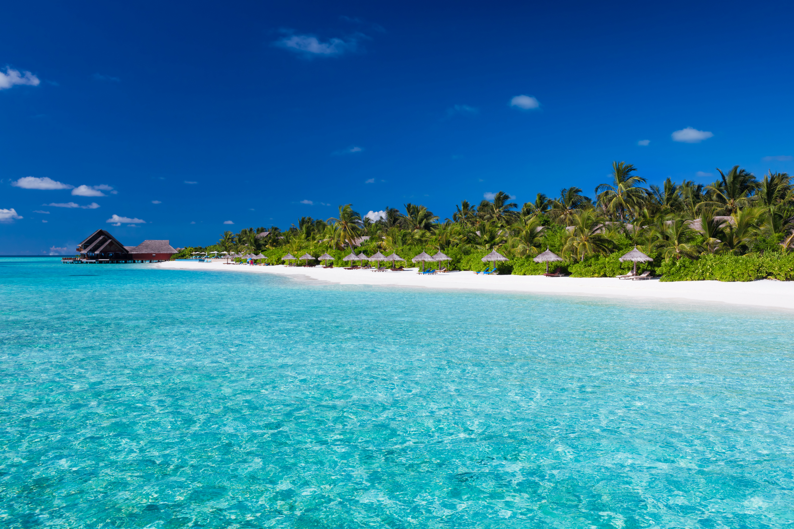 69167910-H1-Anantara_Dhigu_Sunset_Beach.jpg