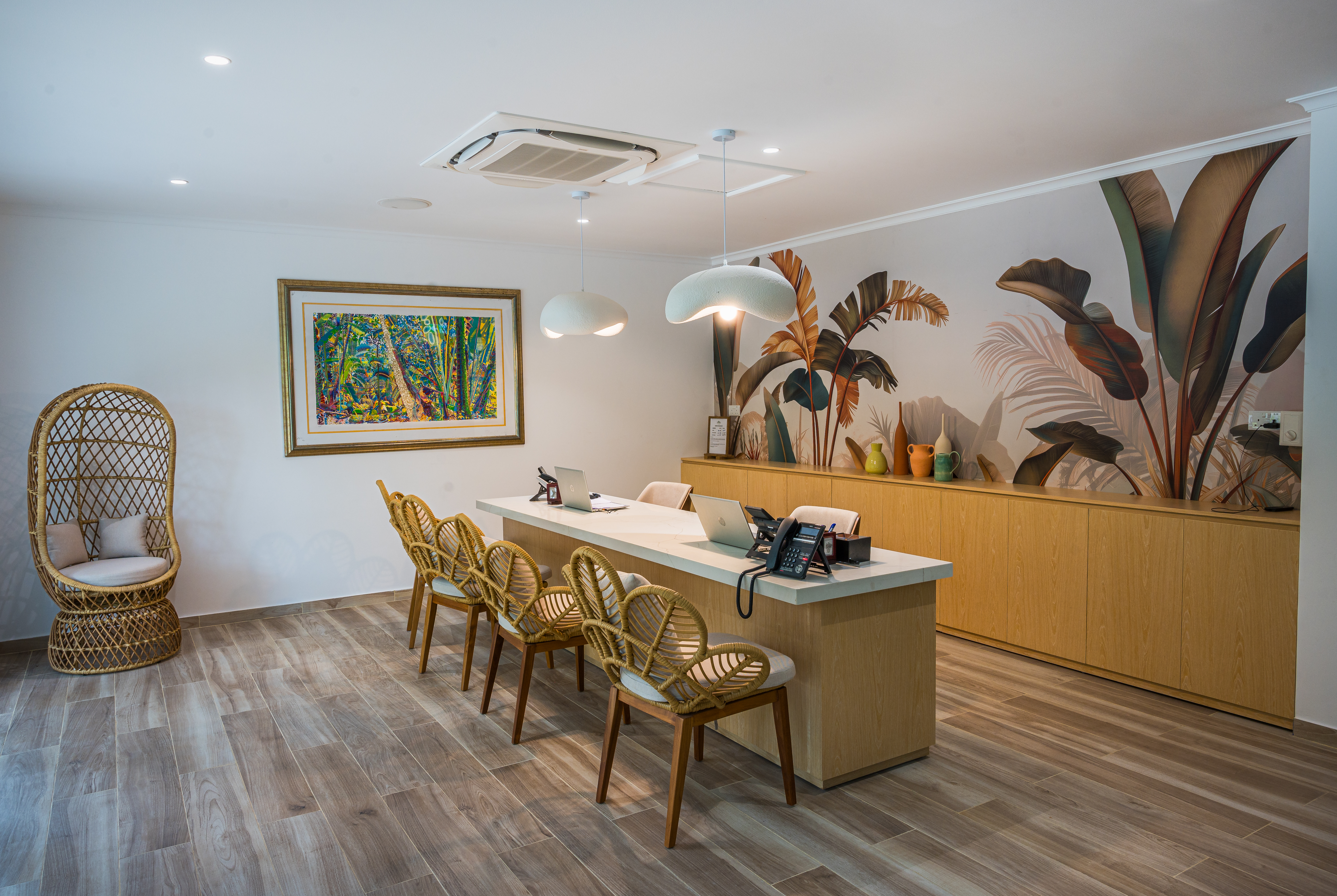 Masonstravel Acajou Front Desk