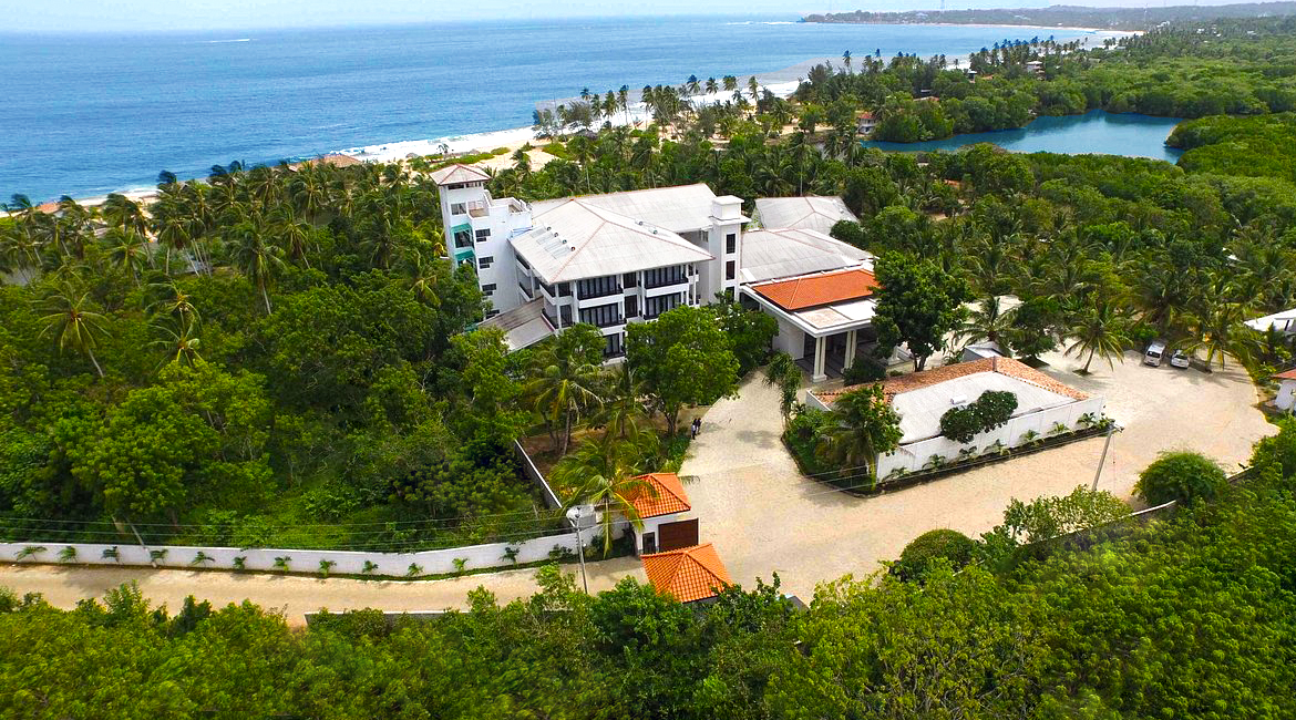 Lagoon Paradise Beach Hotel Top