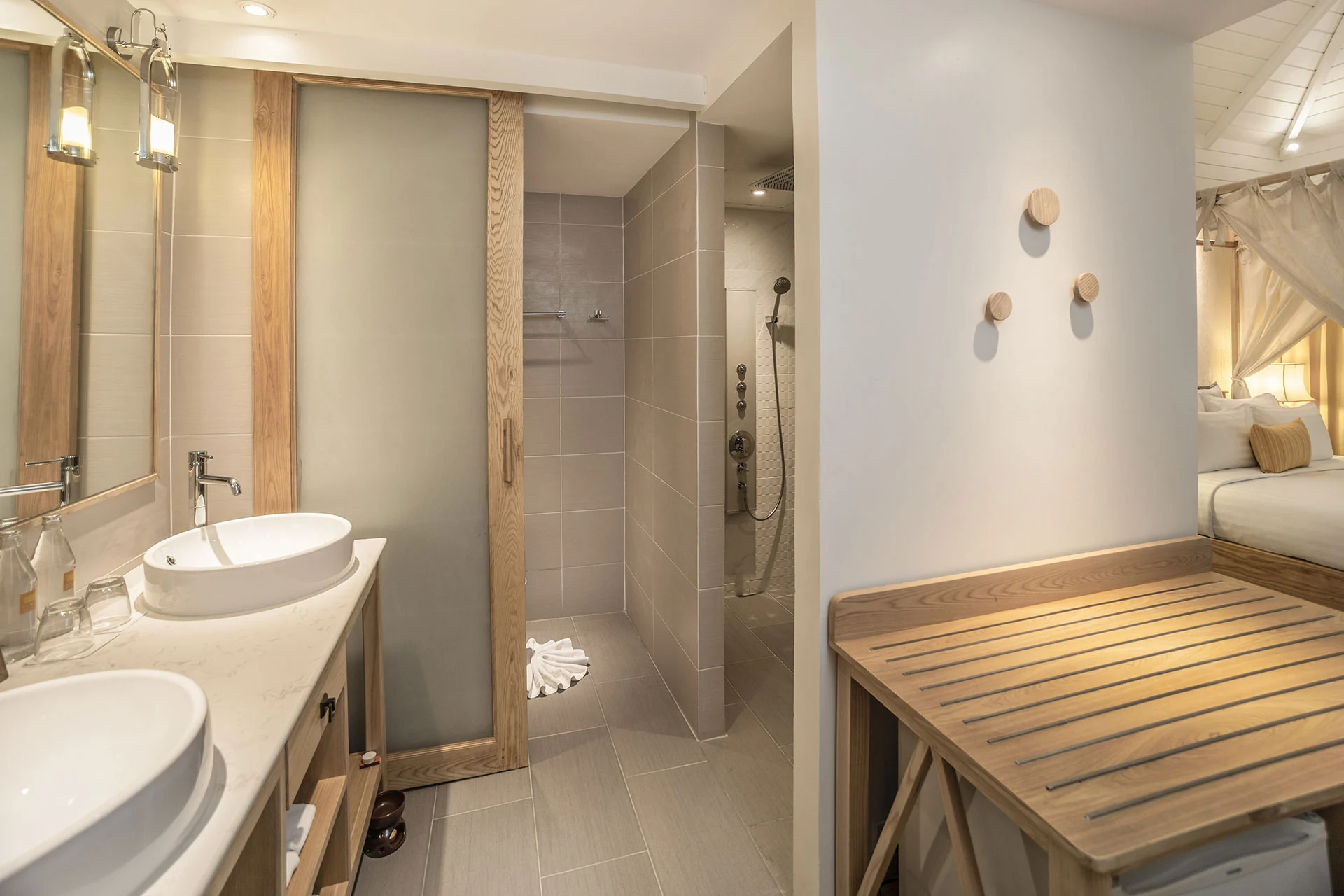 Bandarasamui Accommodation Tropicaldeluxeroom04