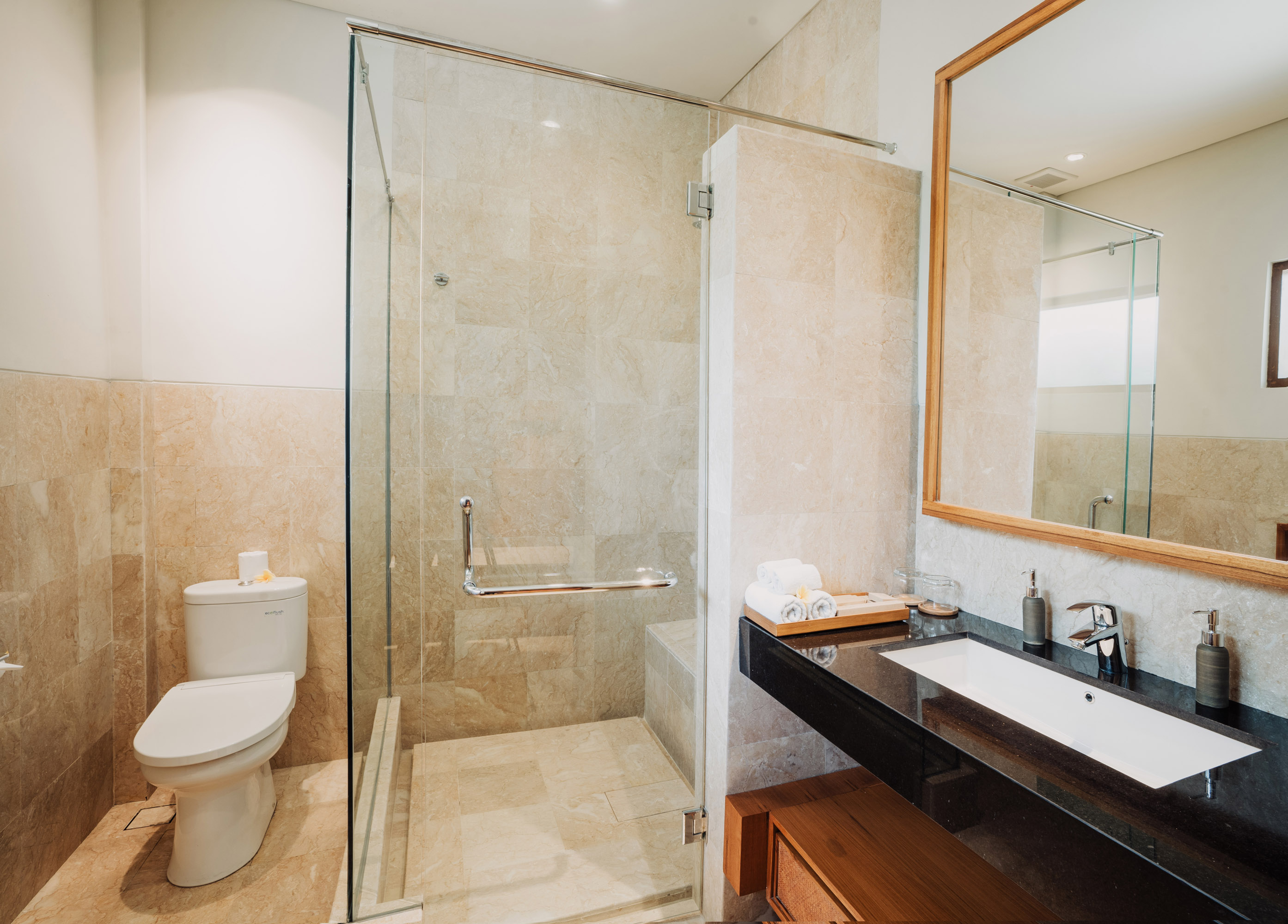 Terrace Suite Bathroom