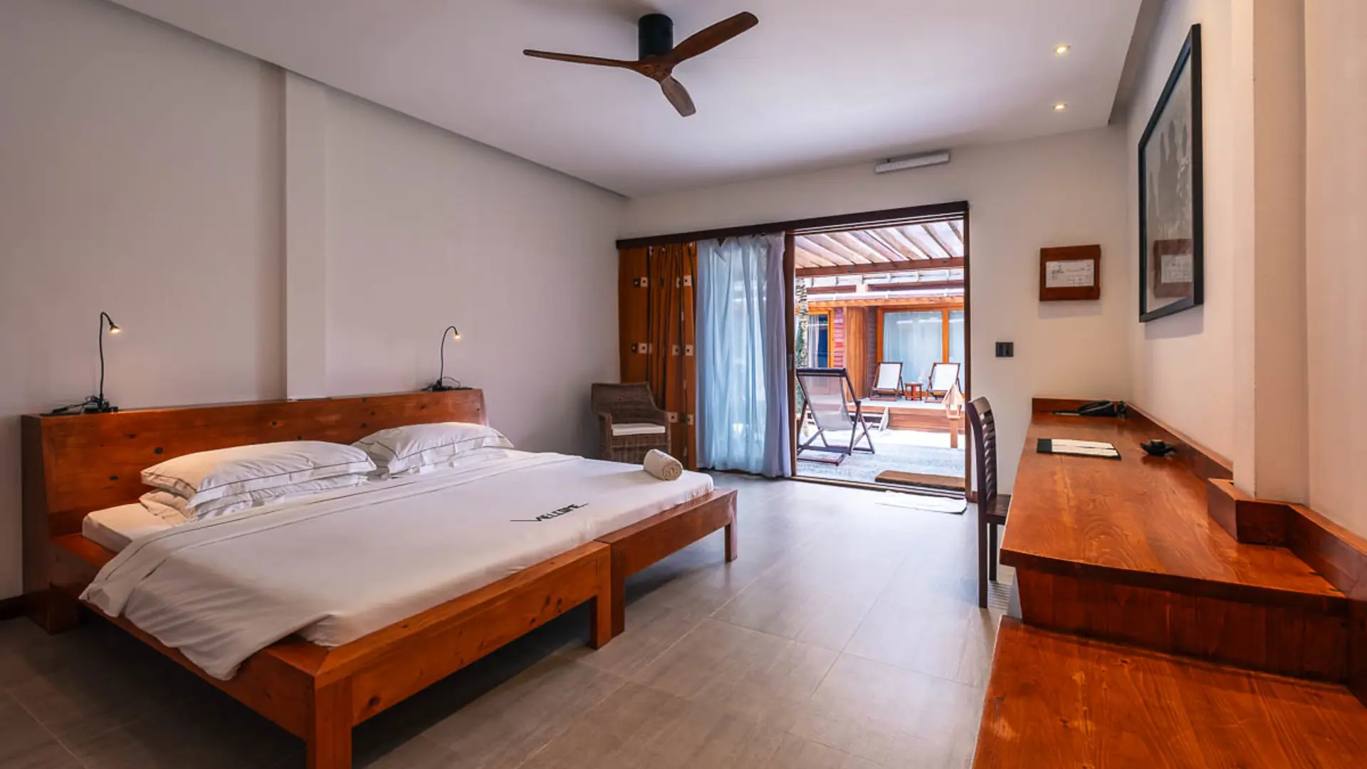 20231113 134549 ZENY8501 HDR FB