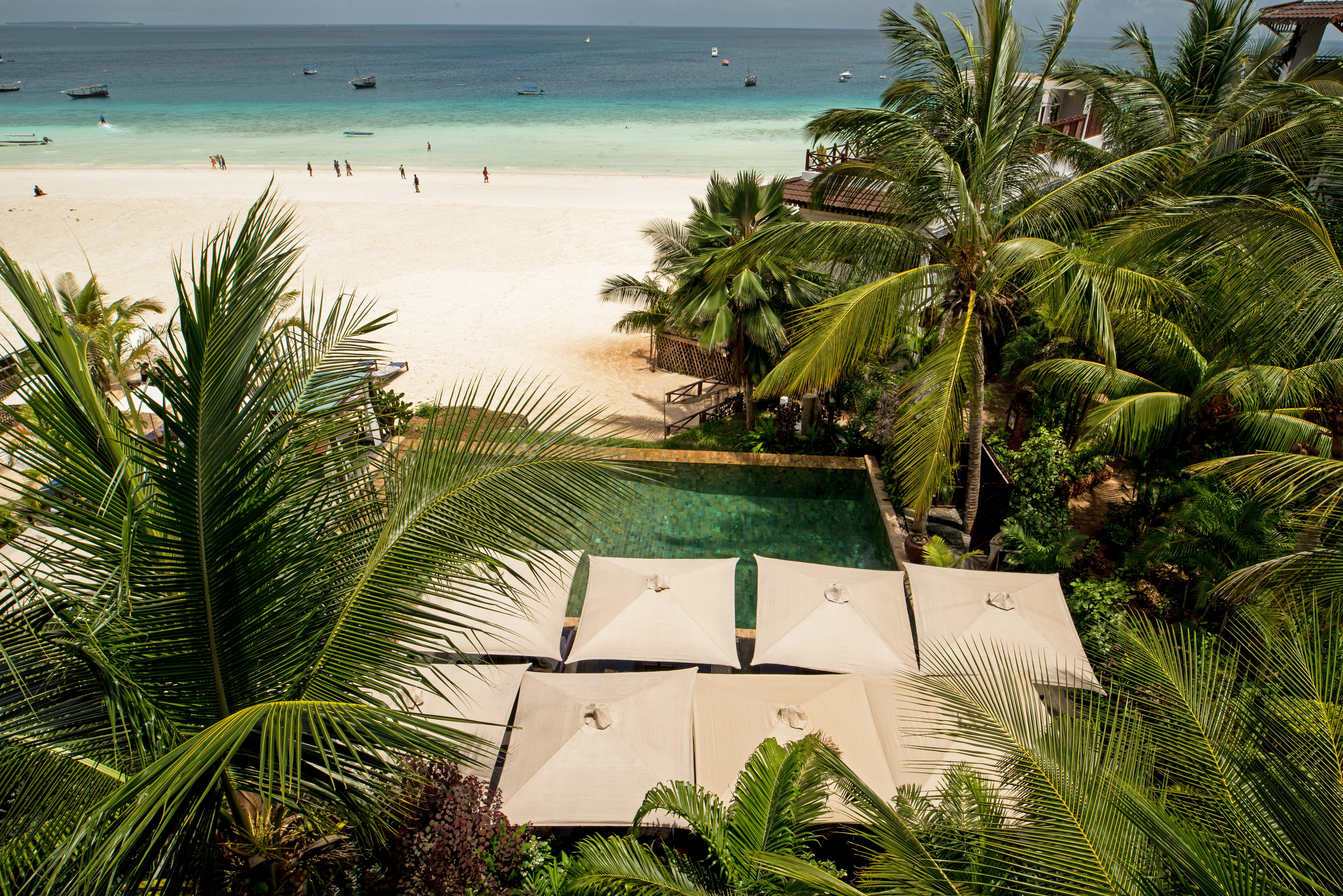 2017 10 30 Infinity Pool And Beach