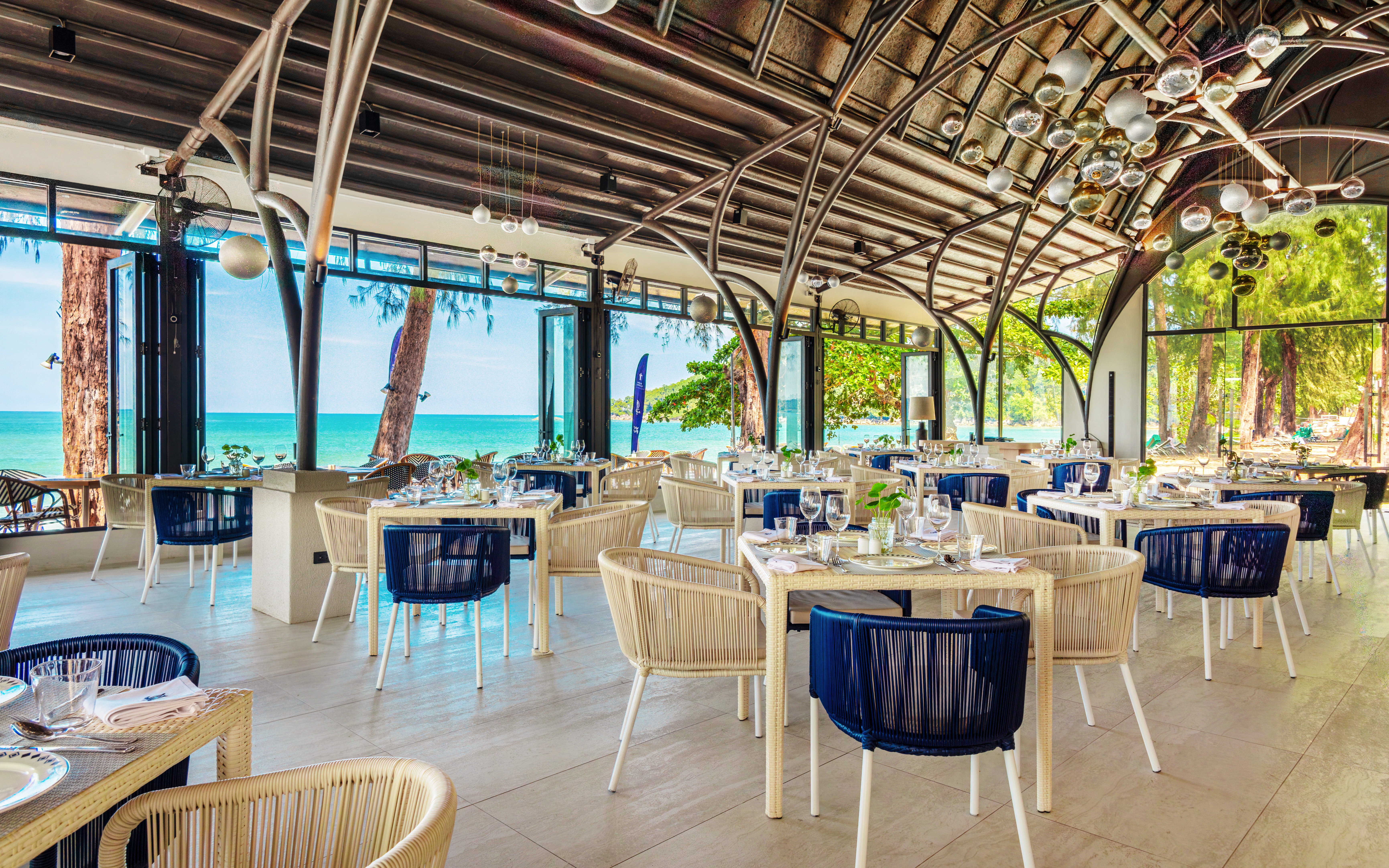 05.Wai Wai Restaurant Beachfront Restaurant