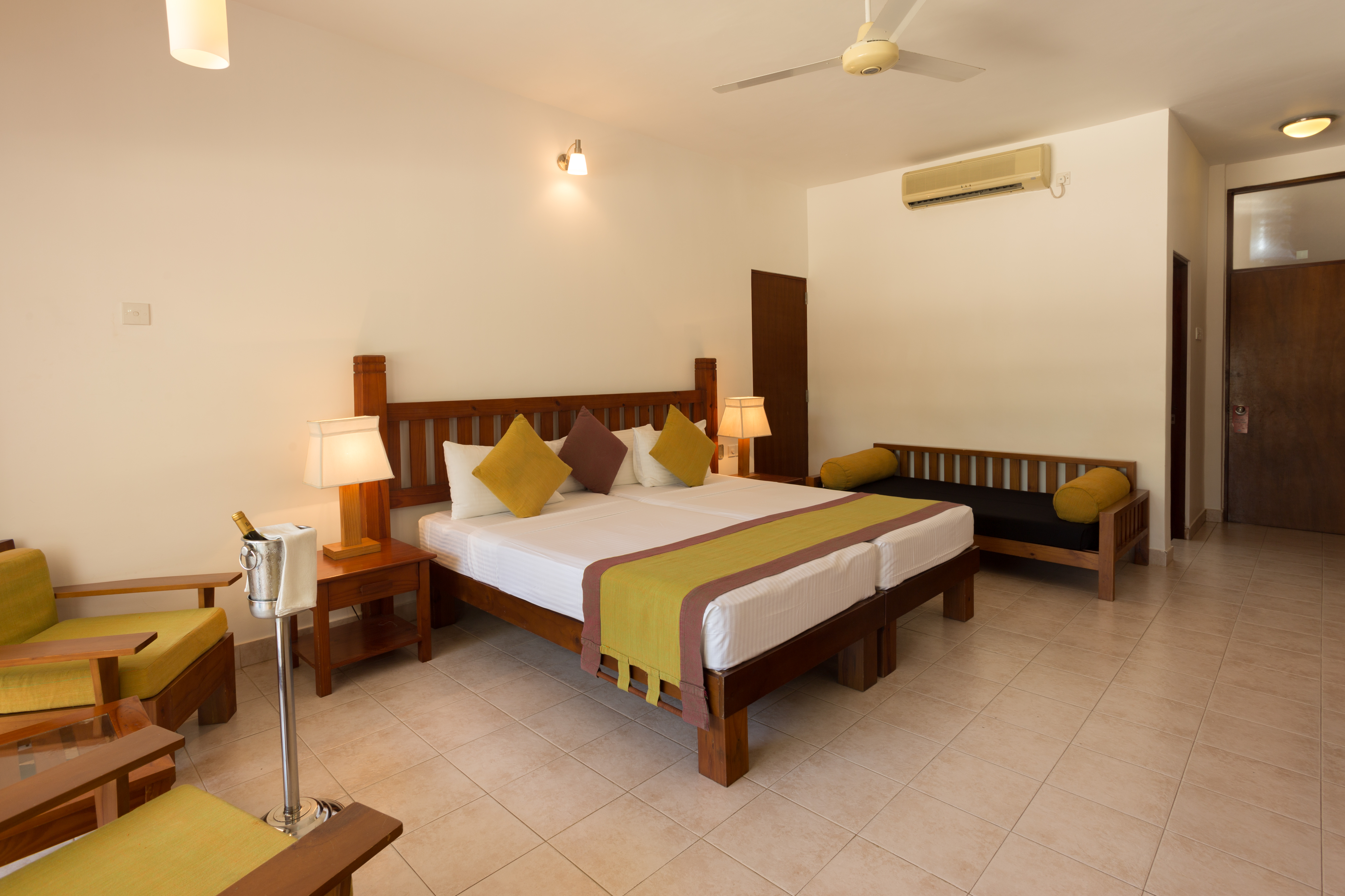 Deluxe Rooms 03