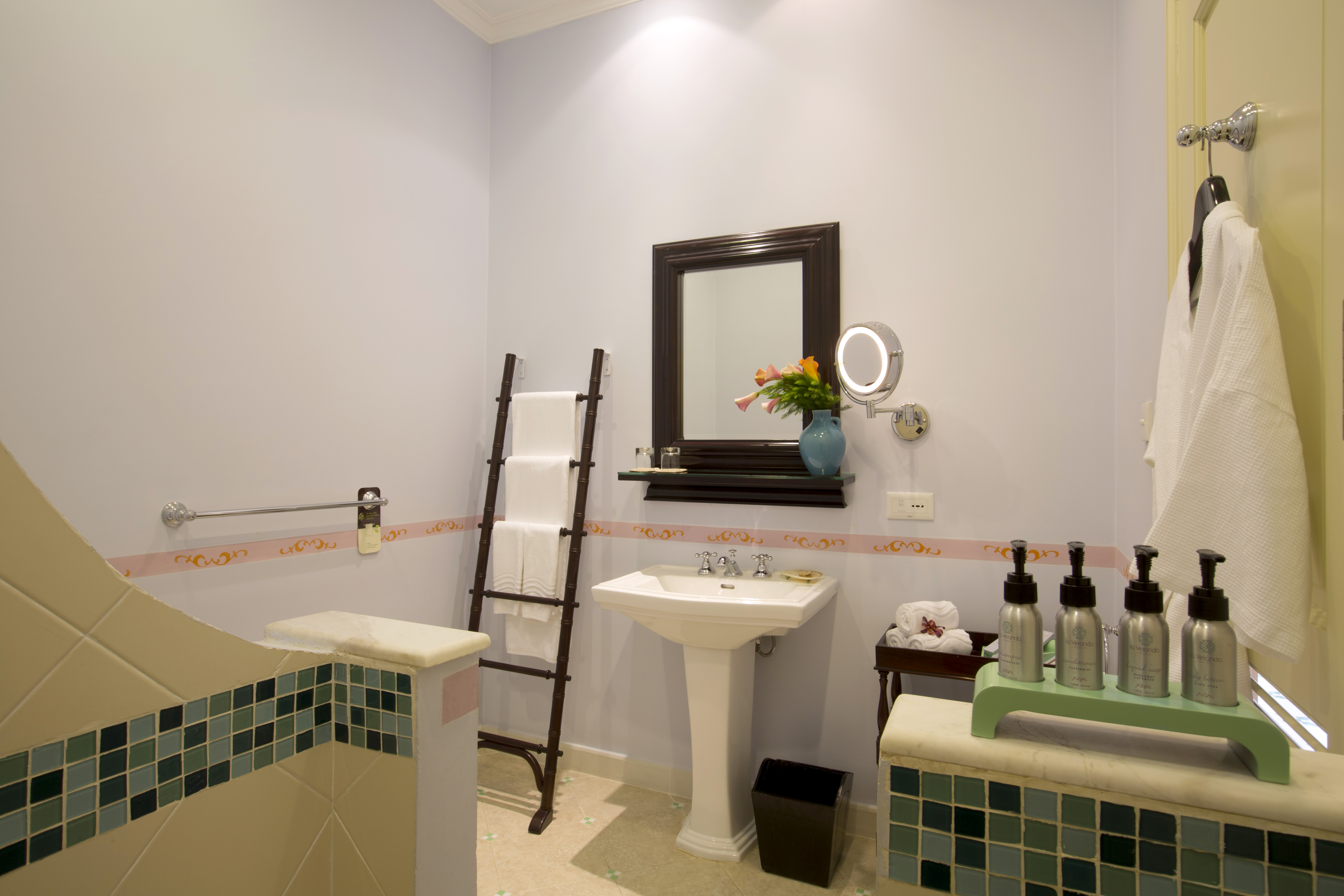 La Veranda Premier Ocean Bathroom