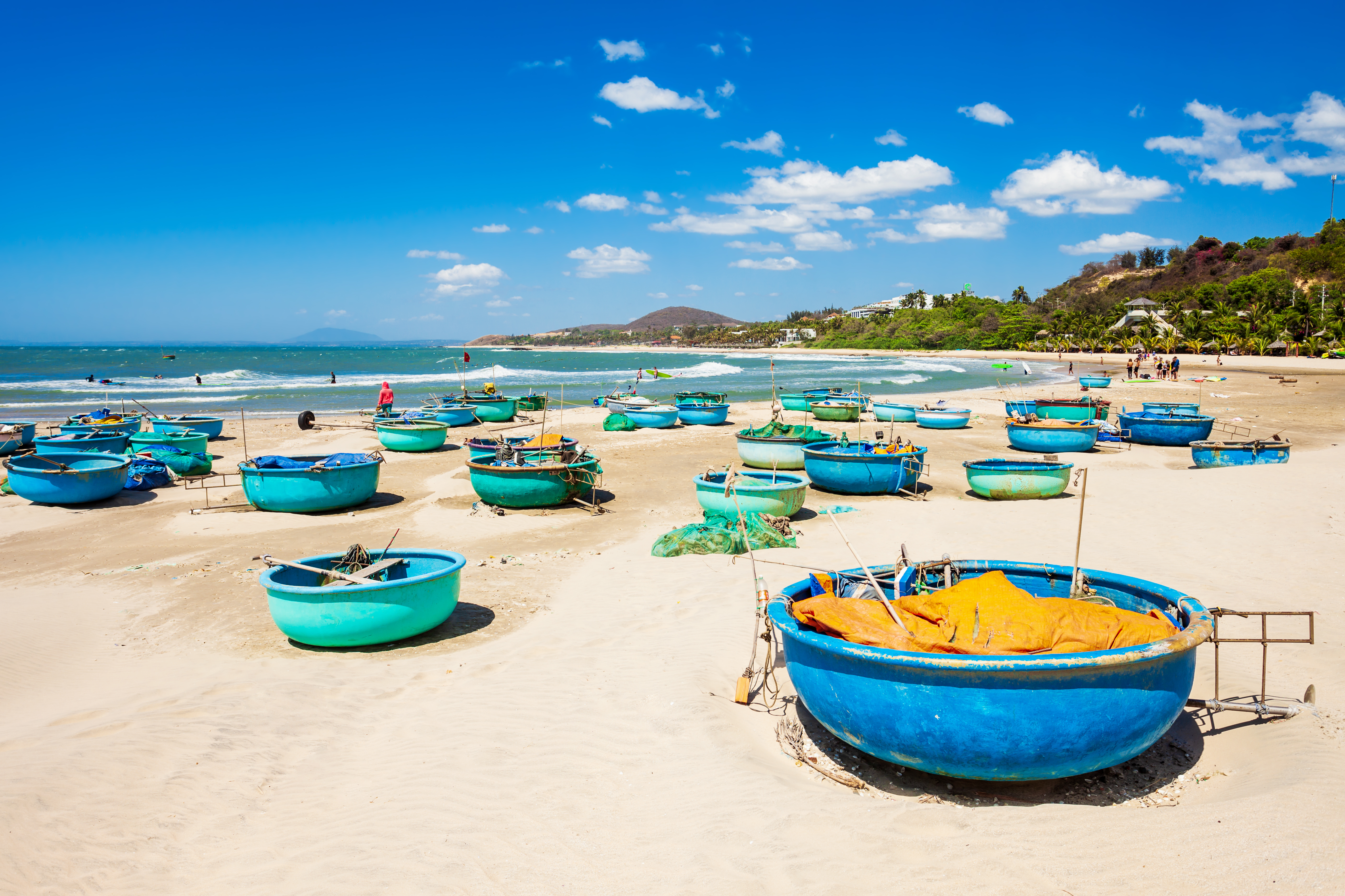 Strand Og Både I Mui Ne Vietnam Shutterstock 1099740326