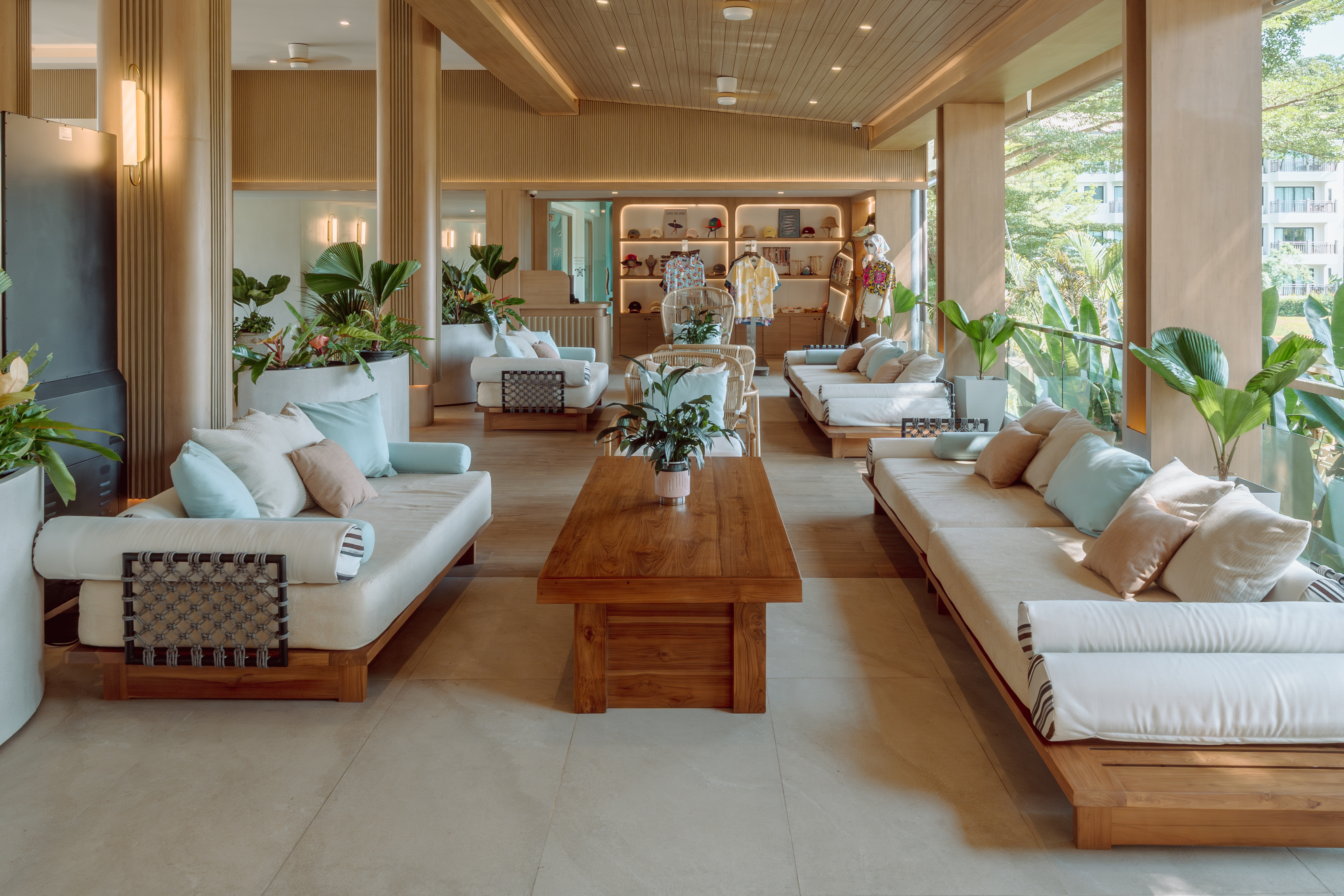 03. Lobby Sitting Area
