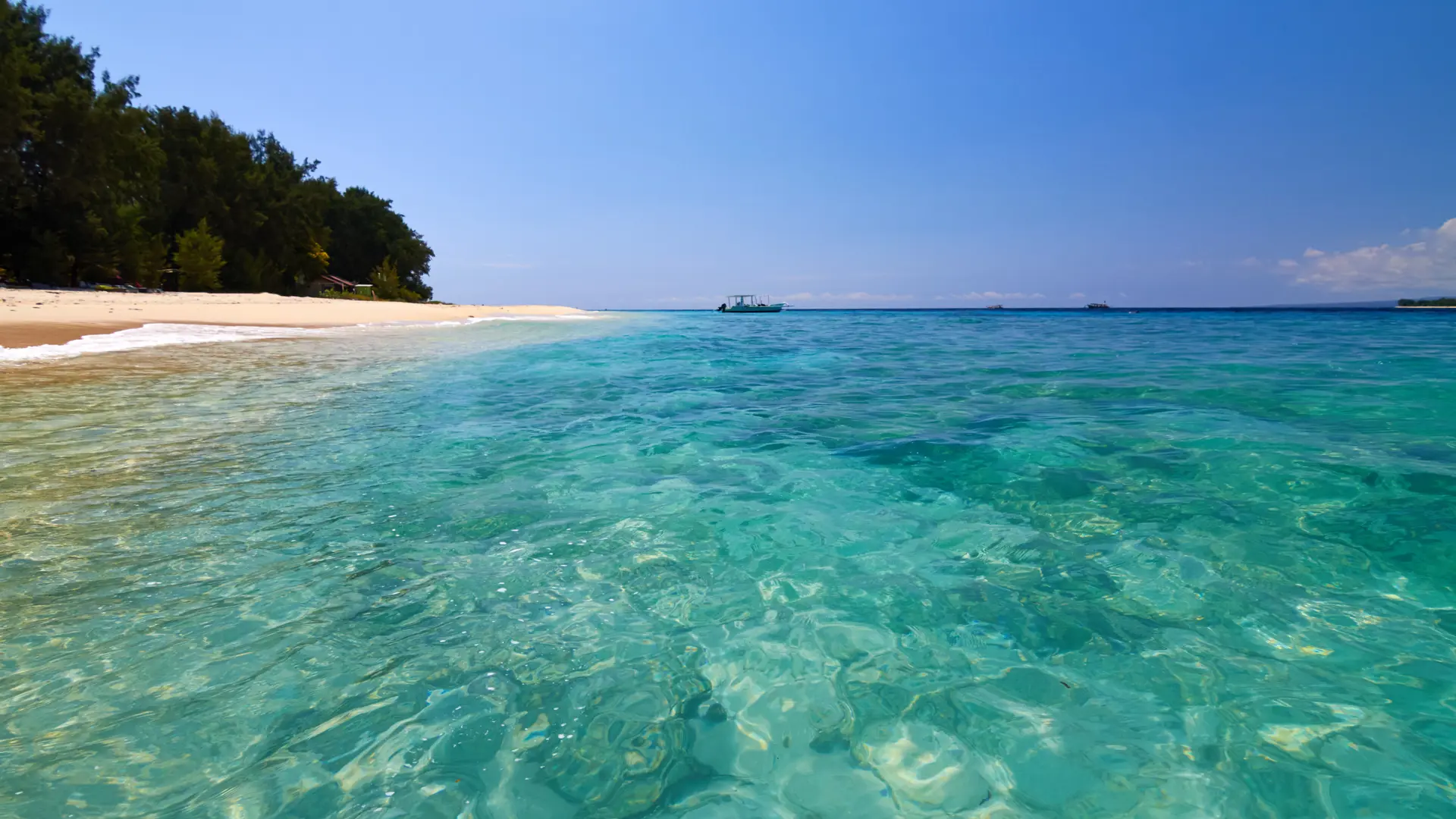 Gili Meno Shutterstock 184505312