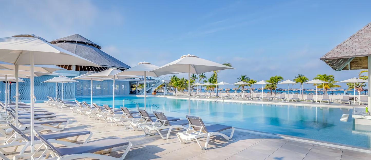 Melia Trinidad Peninsula Pool 2