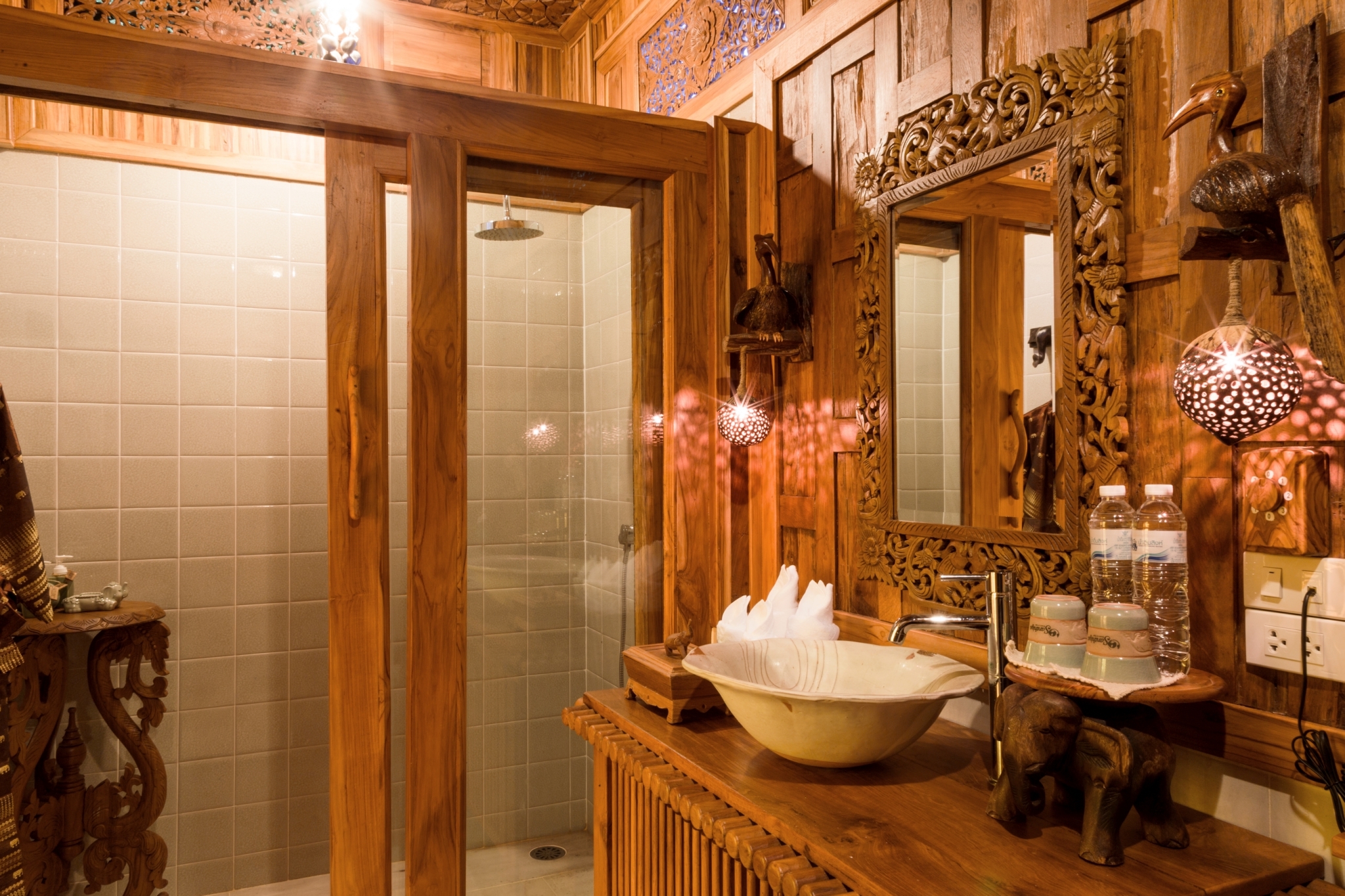 Deluxe Pool Suite 5