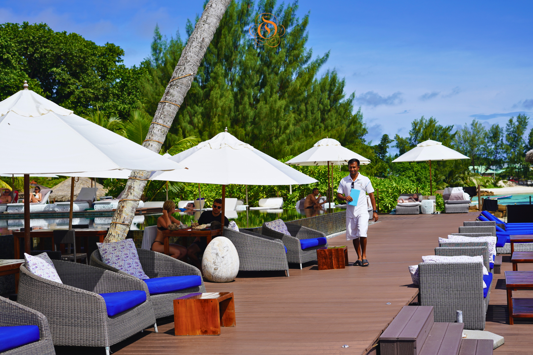 Masonstravel Ledomainedelorangeraie Poolarea