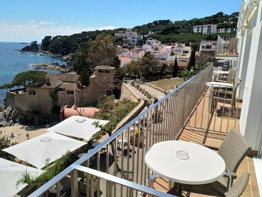 Seaview Room 5