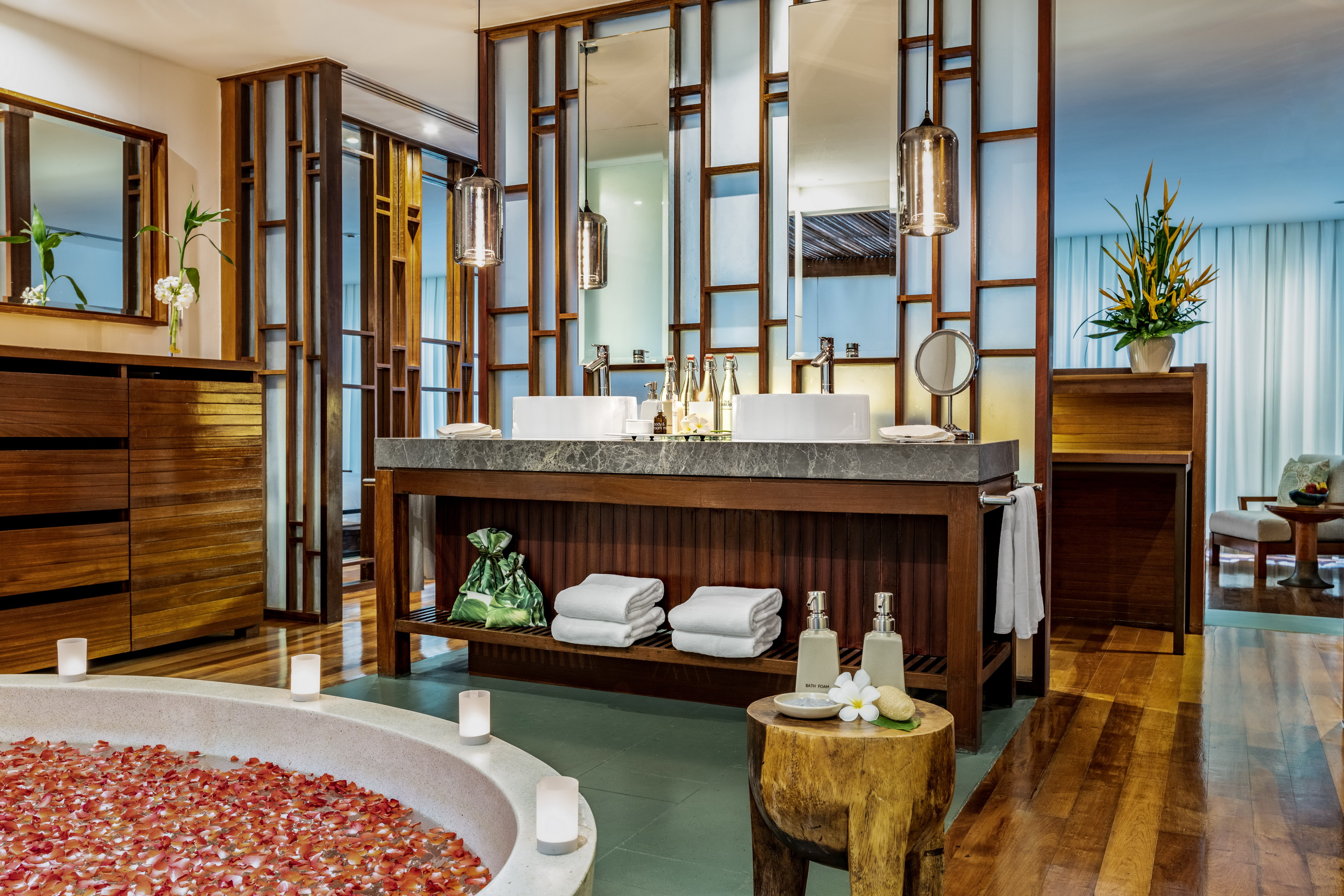 GR#3 Garden & Pool Residence Bathroom2