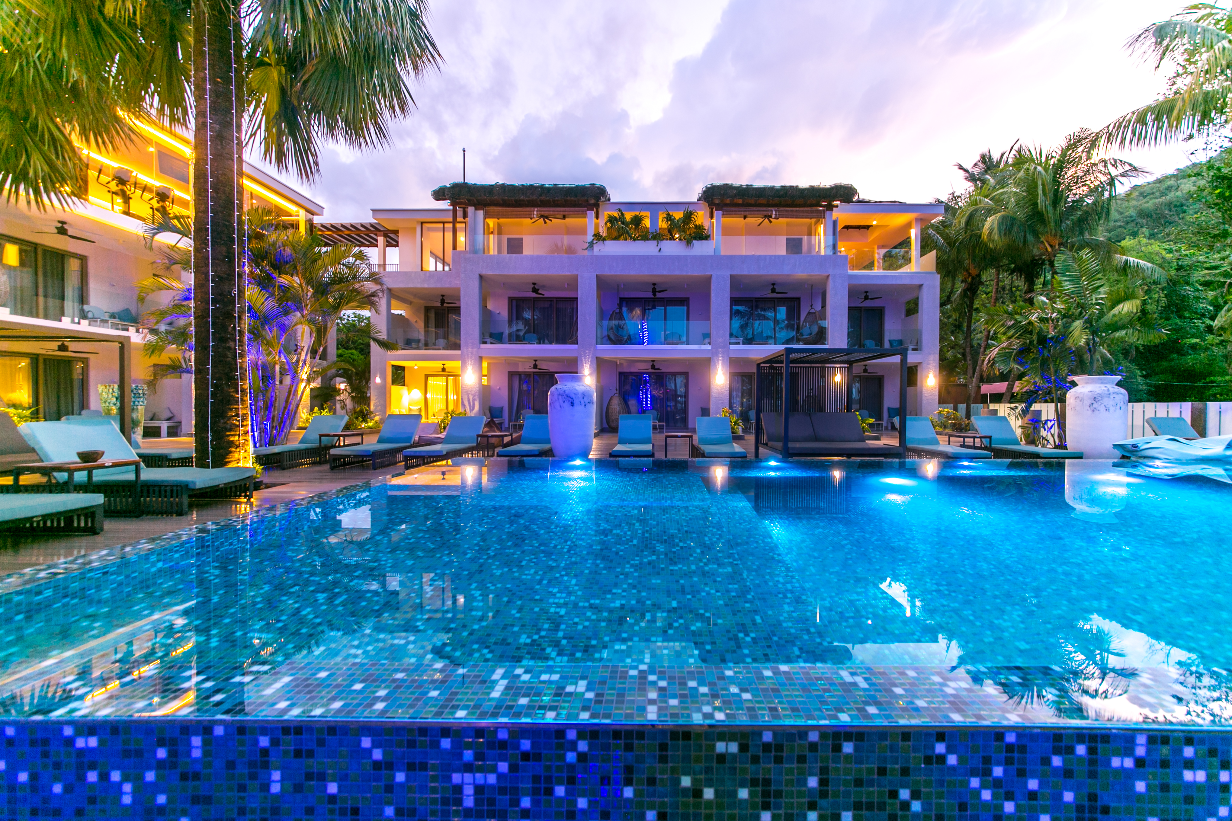 Masonstravel Le Duc De Praslin Ocean Room Wing Exterior Evening