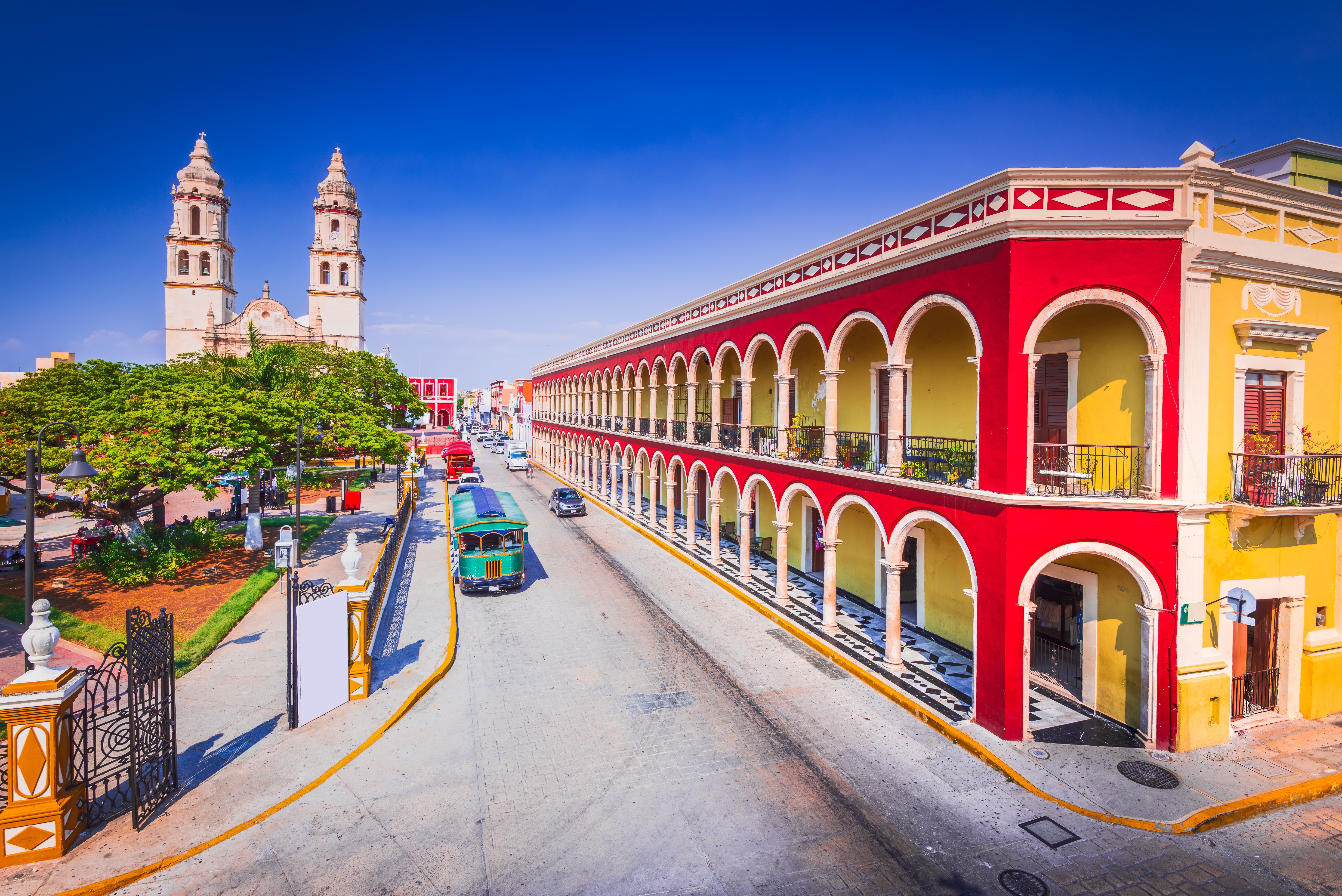 Shutterstock 2293457609 Campeche, Mexico. Picturesque Public Square, Independence Plaza, Featuring Colorful Colonial Buildings, Yucatan Peninsula Travel Scenic.