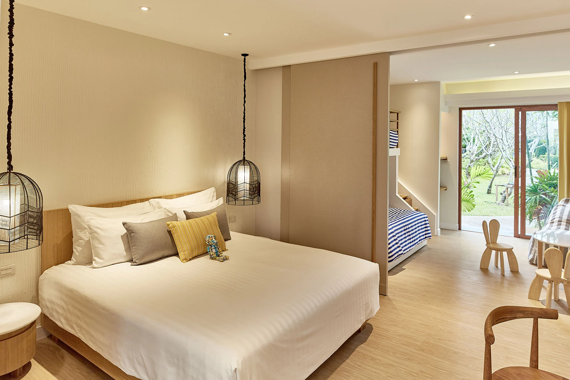 Bandarasamui Accommodation Familyroom02