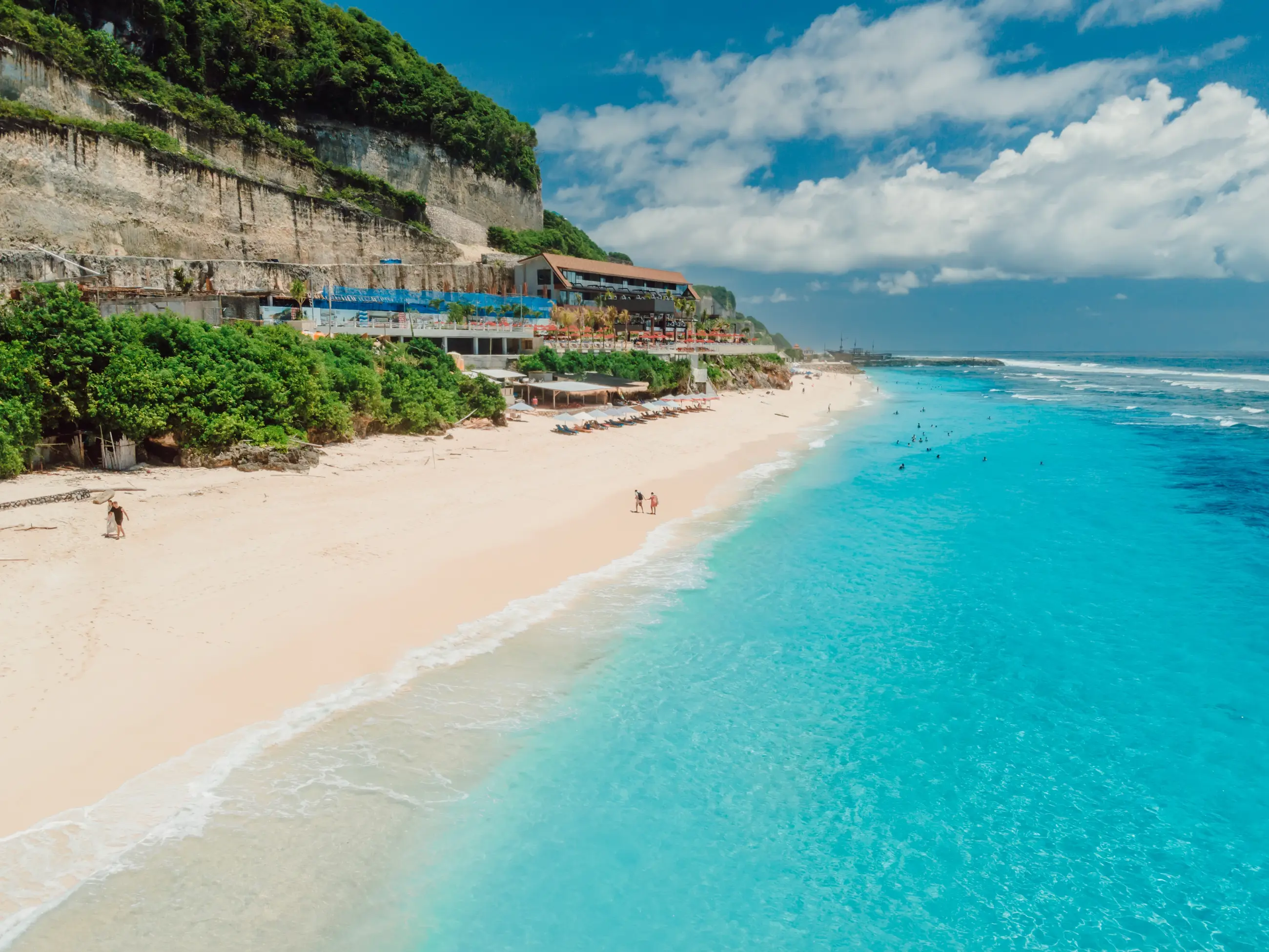 Strender Dip Guide til Uluwatus strender | Check Point Travel
