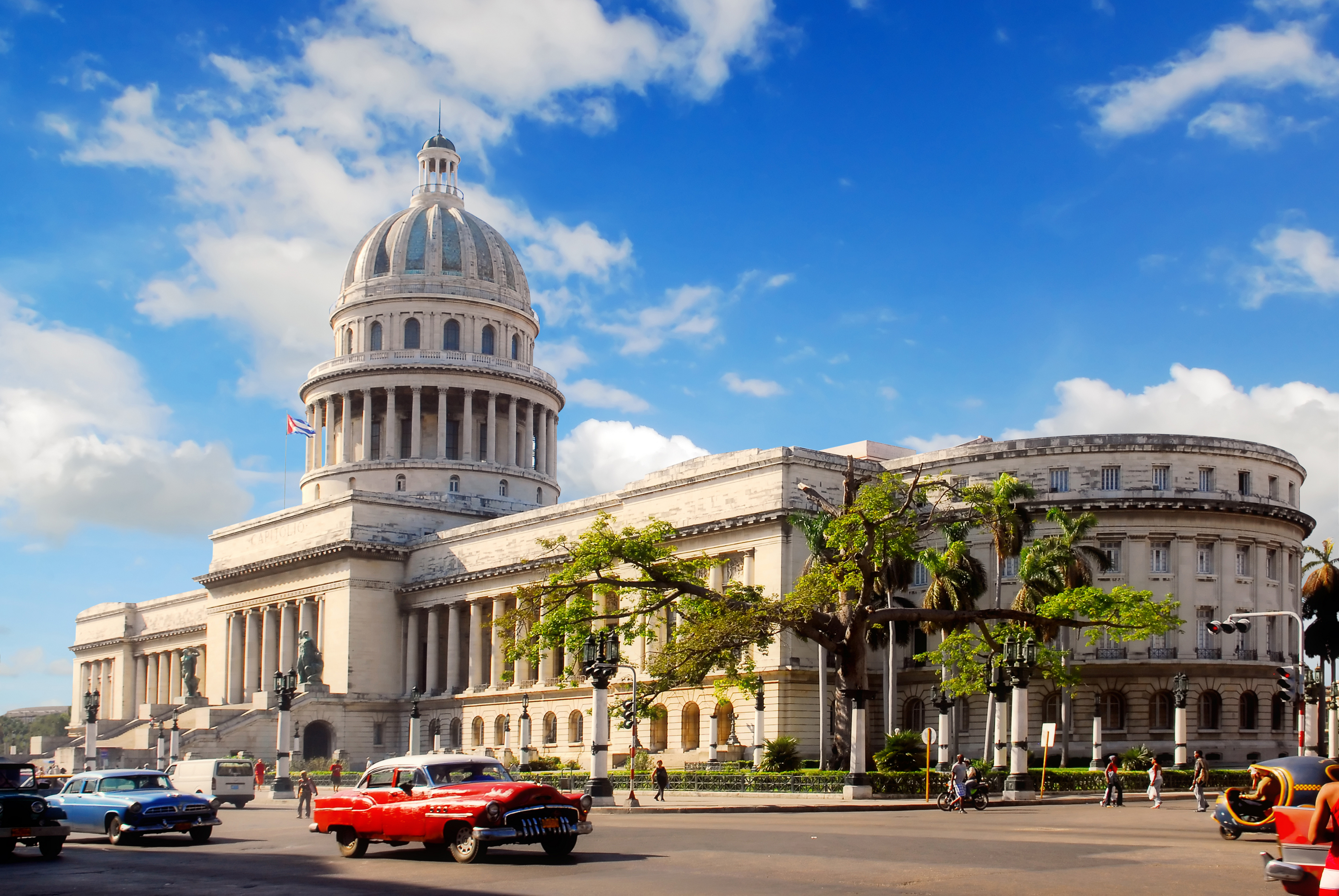 Capitolio Building Havana, Cuba With Vintage Old American Cars 22616707