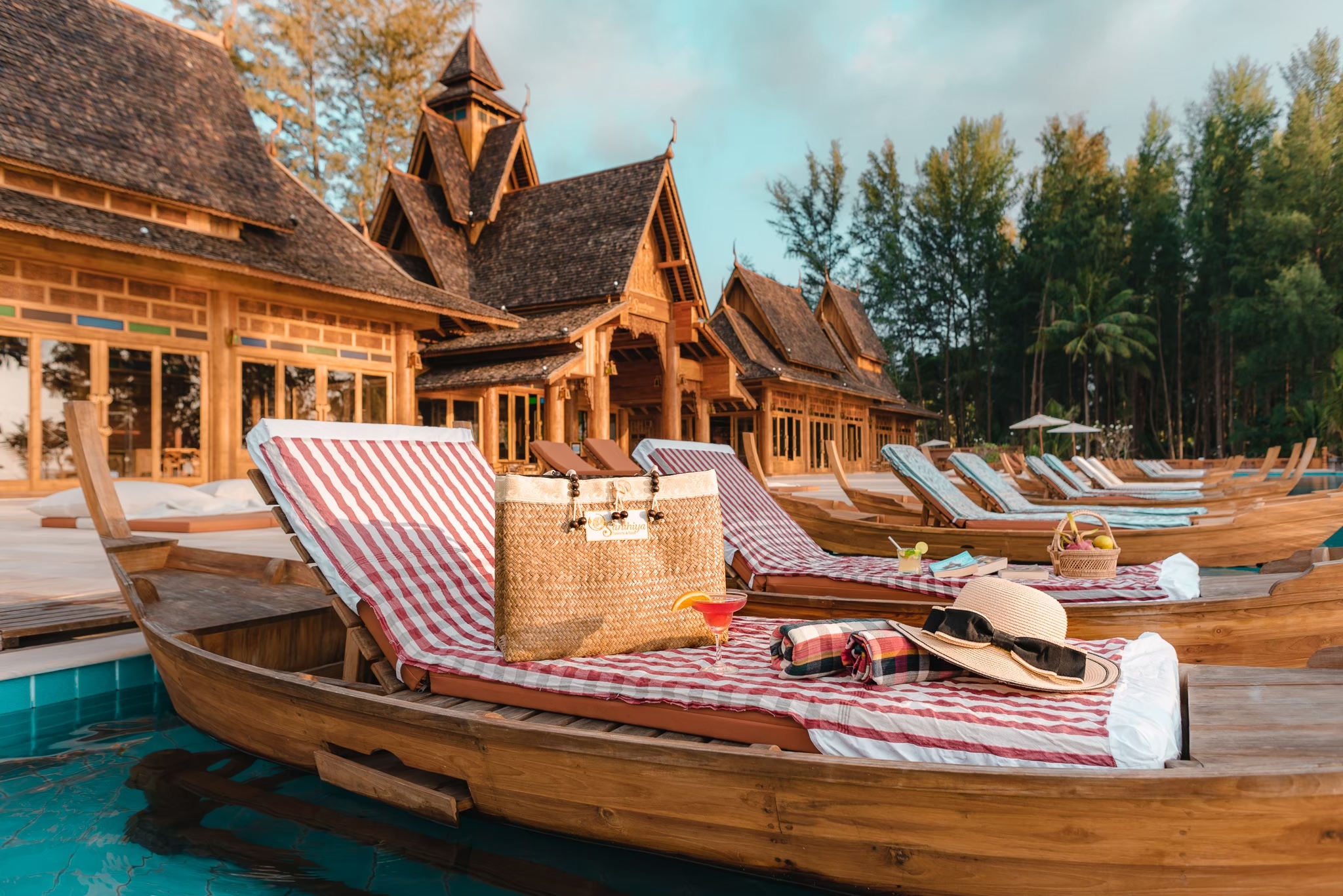 SNT Pool Beach ๒๐๐๒๐๔ 0001