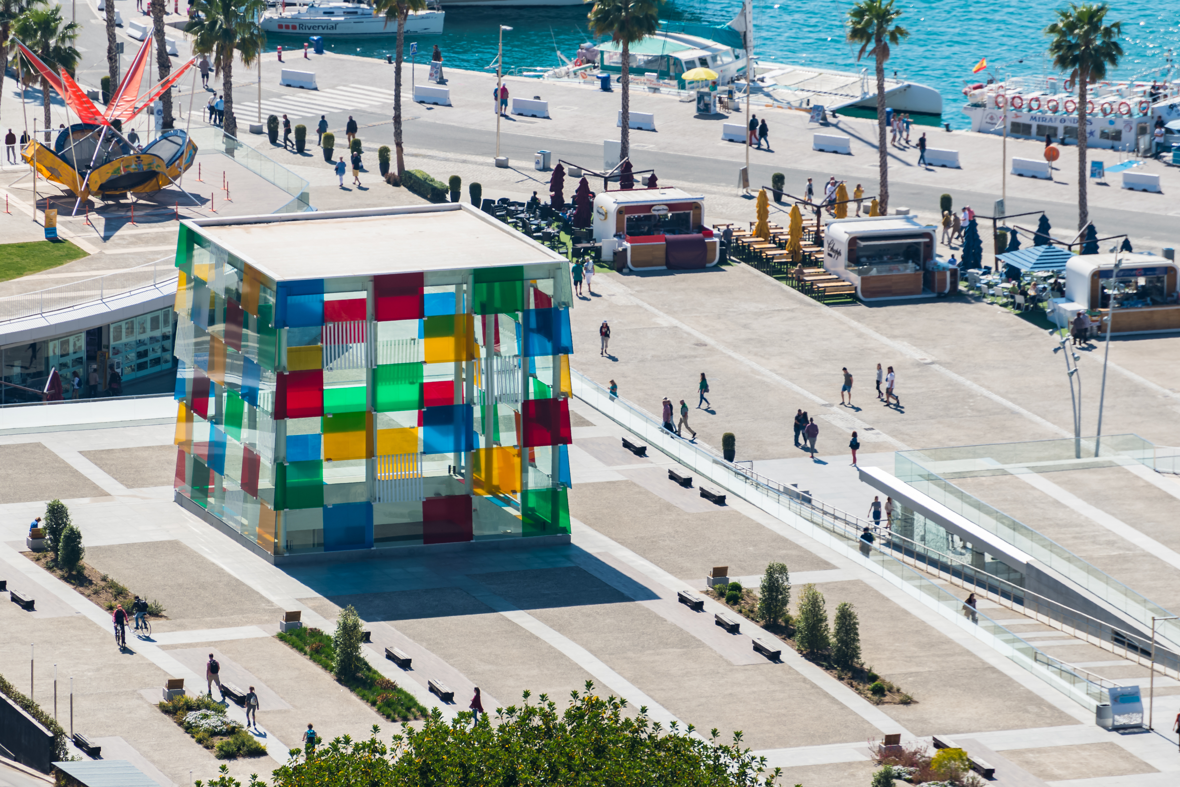 Centre Pompidou Shutterstock 392364424 (1)