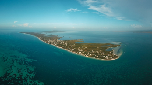 Isla Holbox oppefra med strand og turkis hav