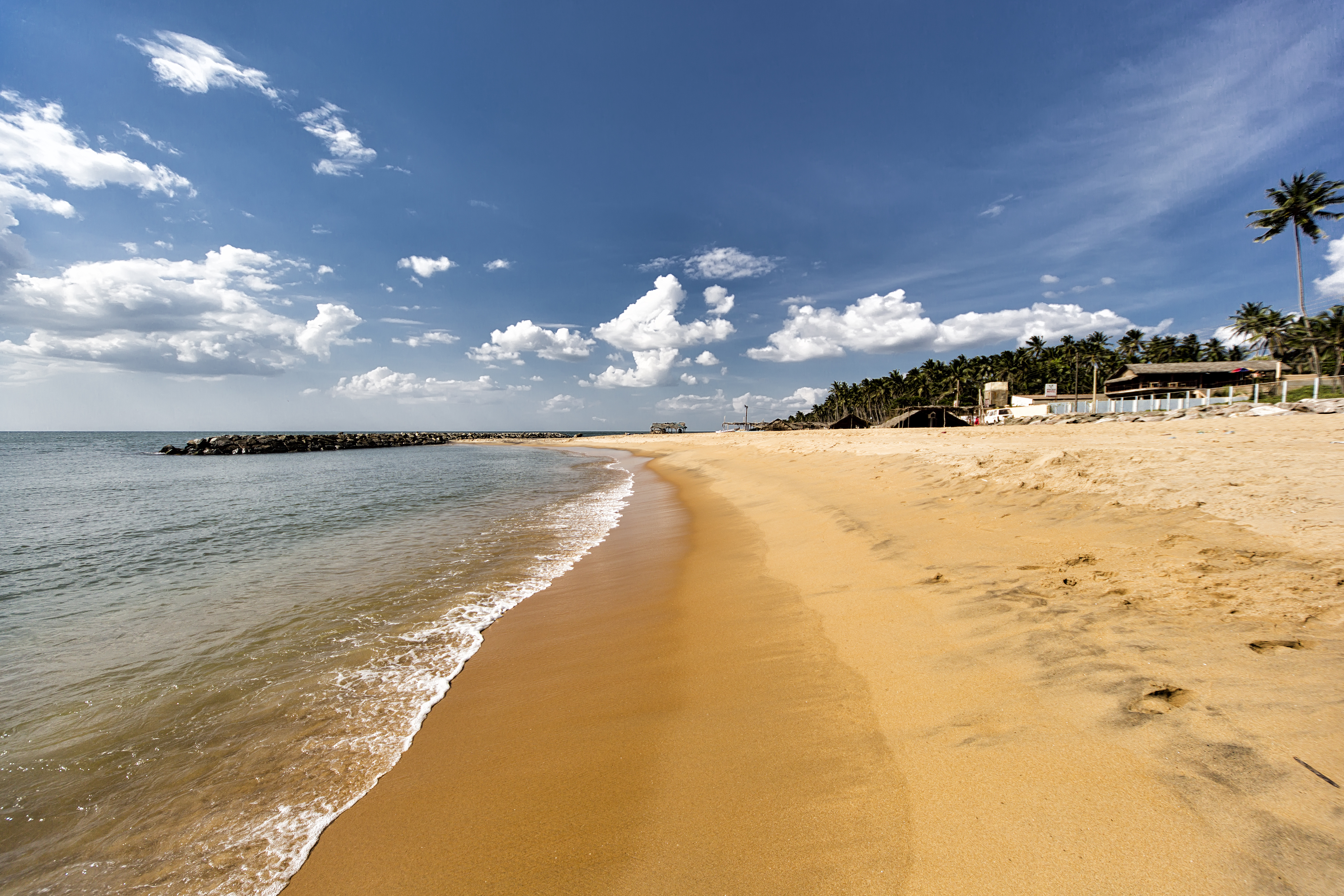 Shutterstock 176552132 Negombo Beach, Sri Lanka
