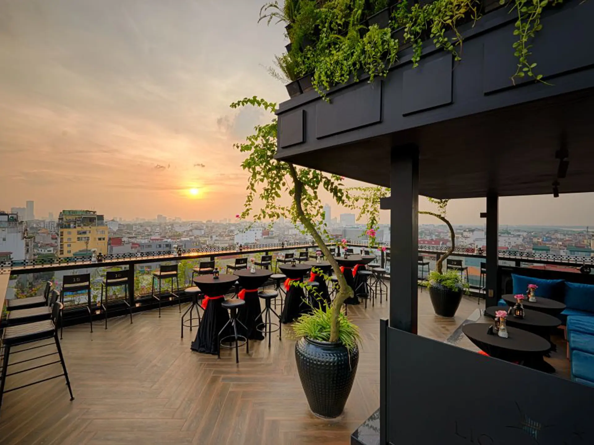 Lighthouse Sky Bar 3