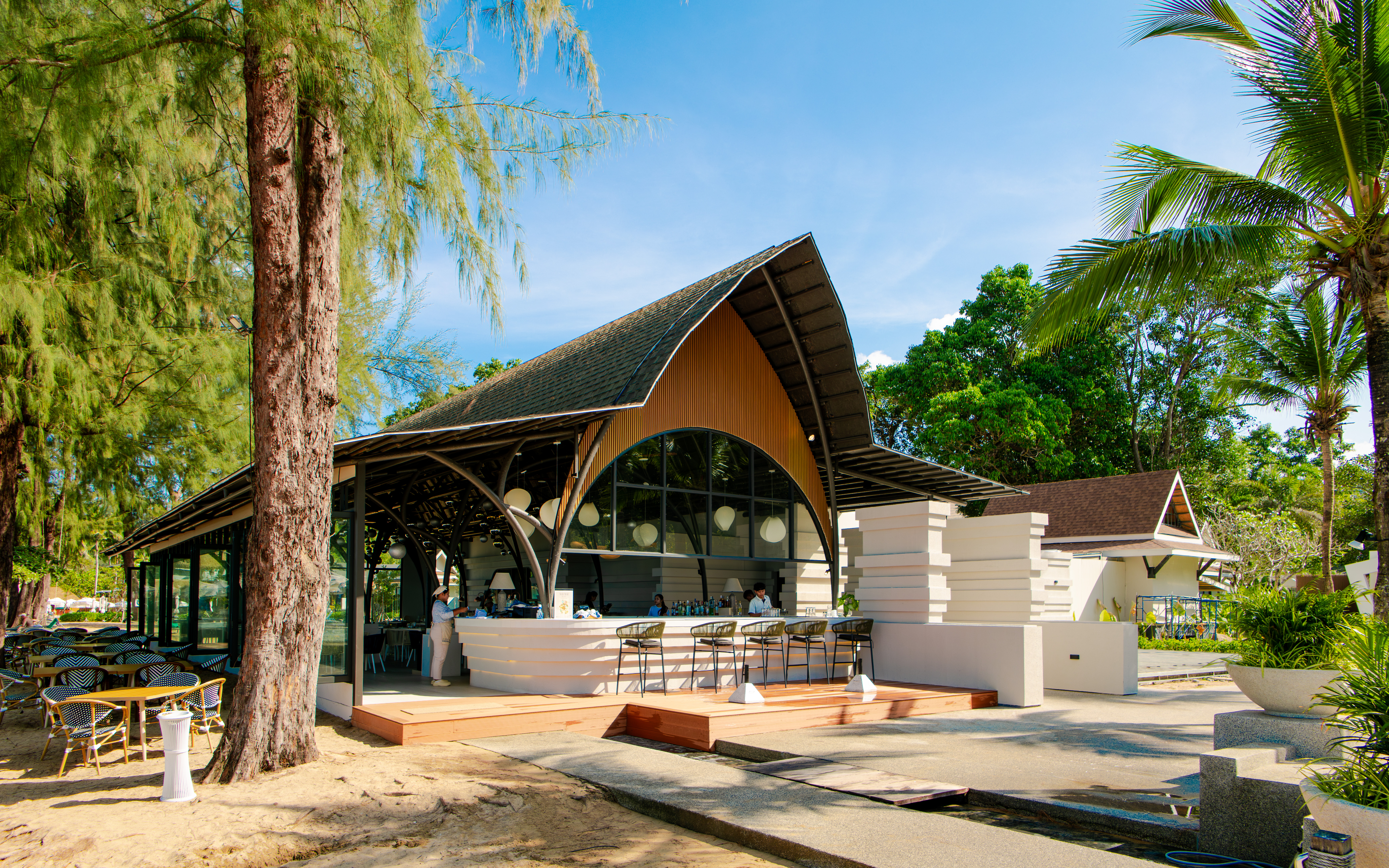 04.Wai Wai Restaurant