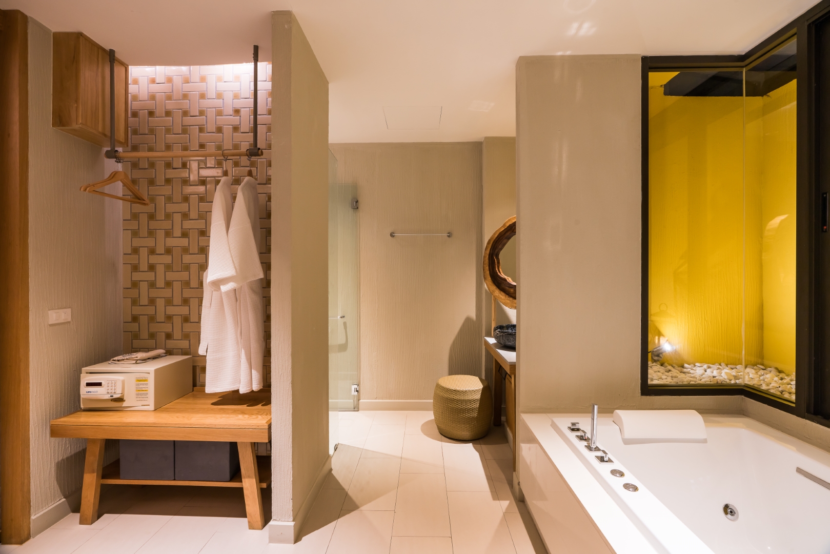 Paradise Beachfront Villa (11)