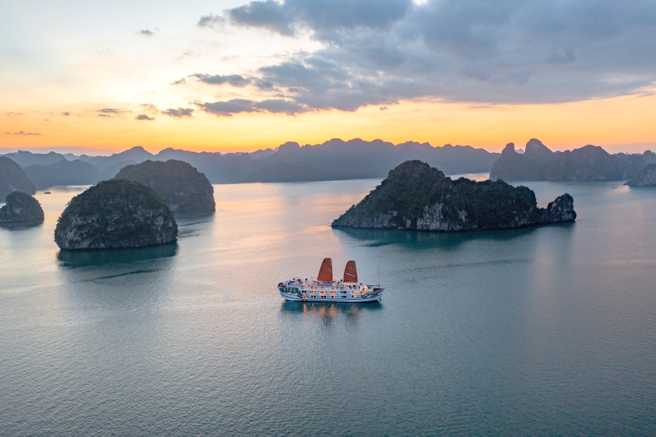 1. Overview Indochina Sails (3)(1)