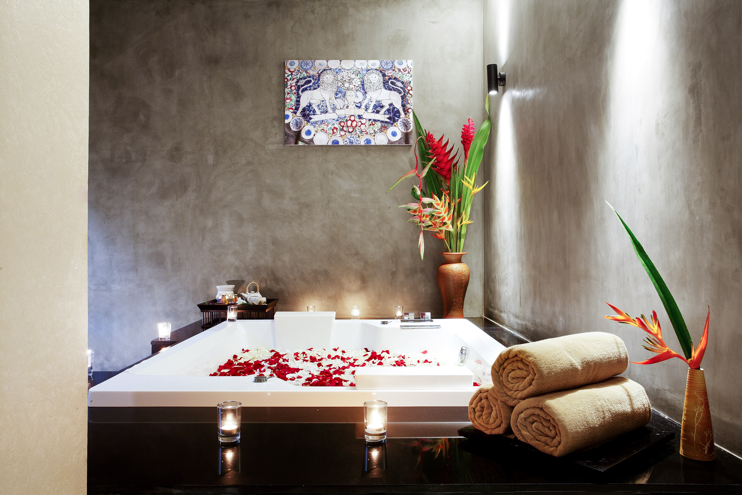 NH Bentota Ceysands Resort Spa Jacuzzi 1