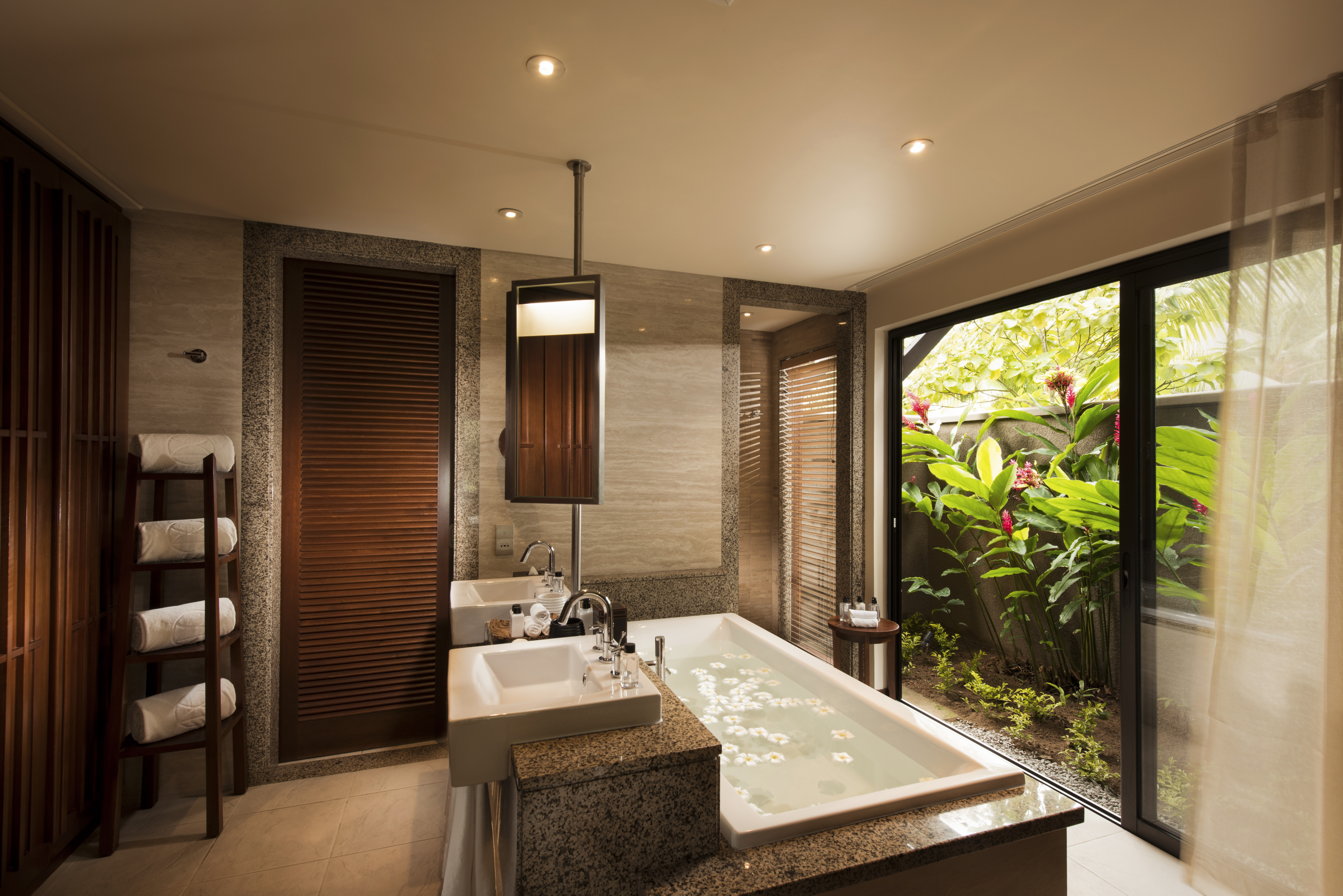 Constance Ephelia Accommodation Junior Suite 02